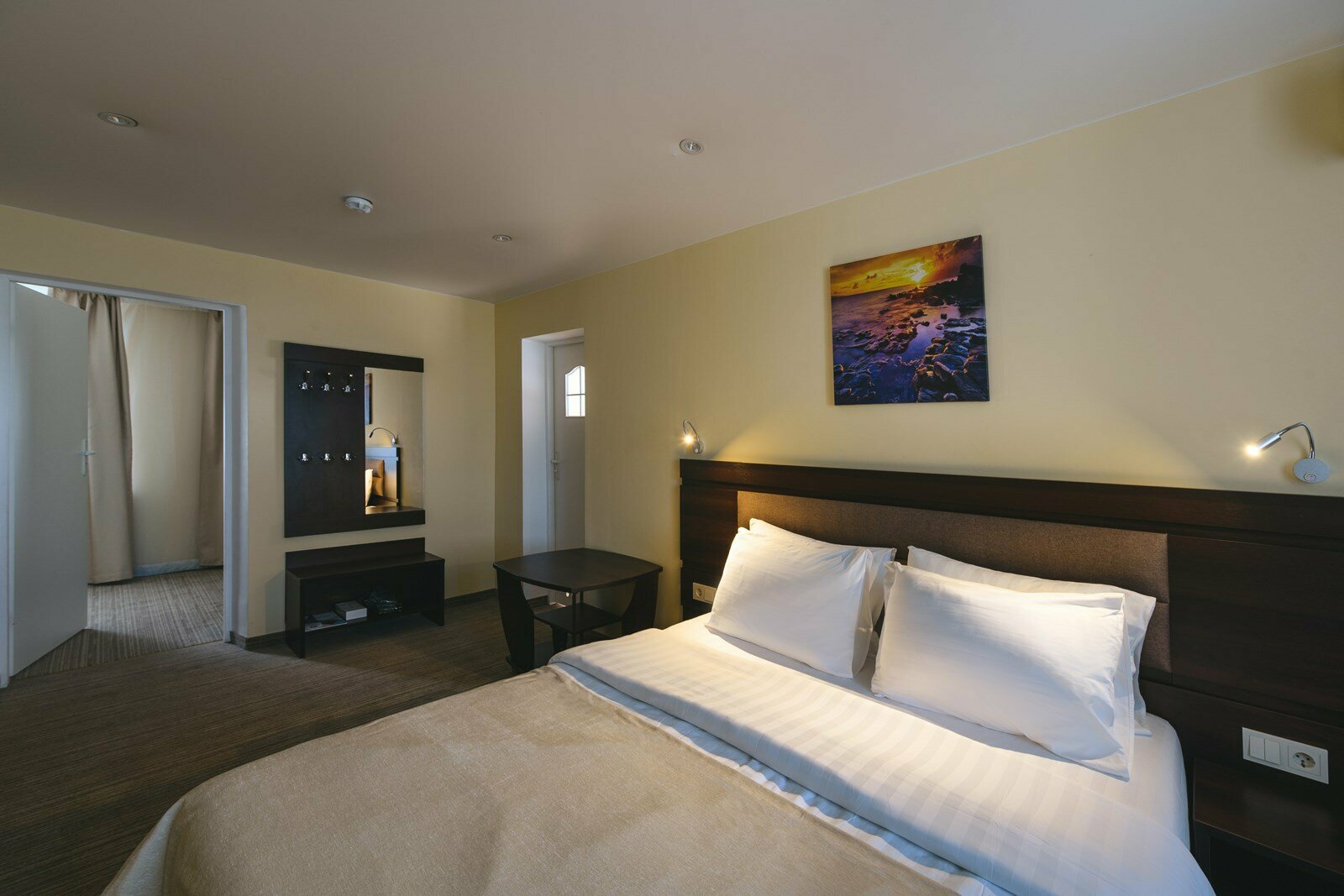 Комфорт трёхкомнатный «Sungate»