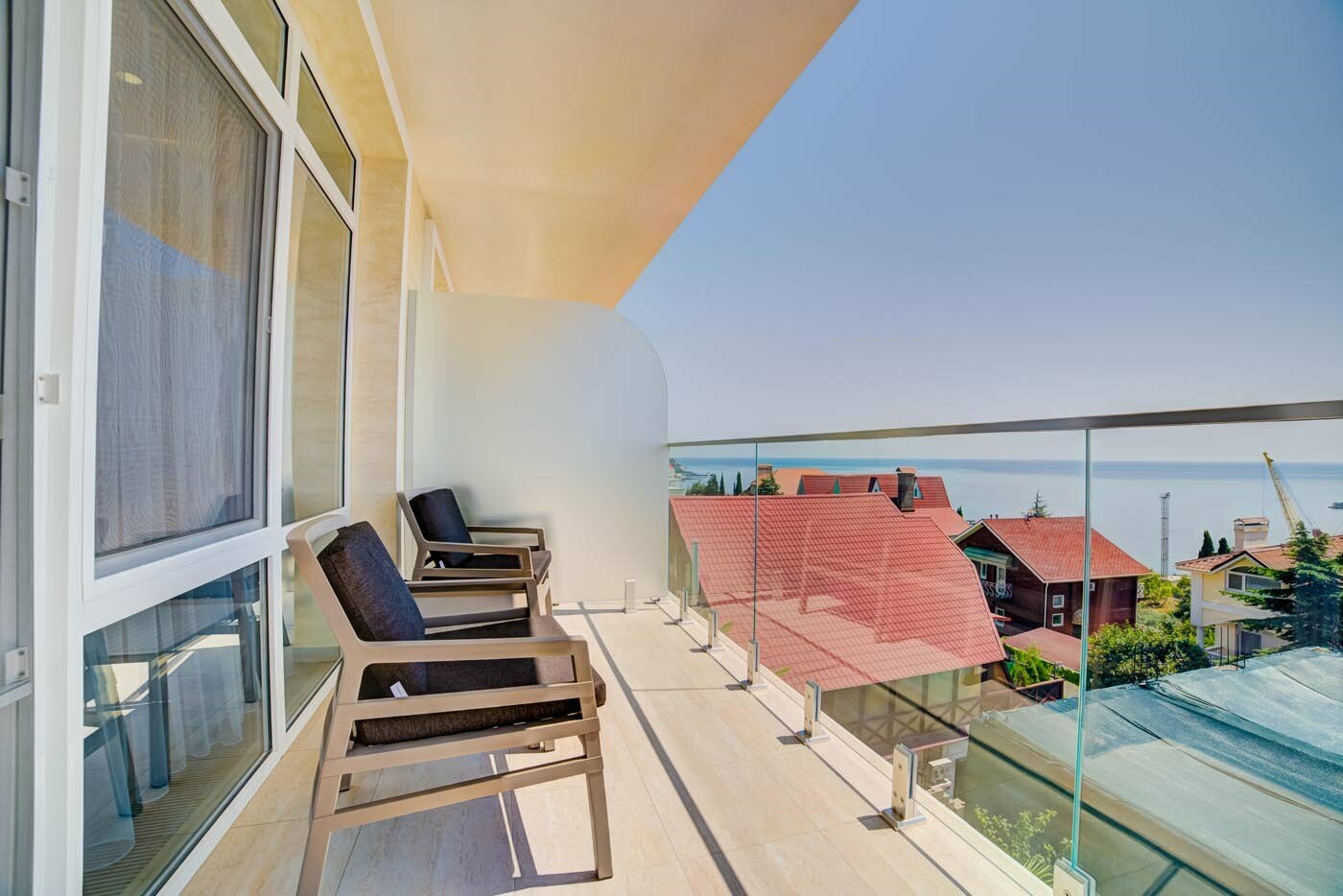 двухкомнатный номер с видом на море