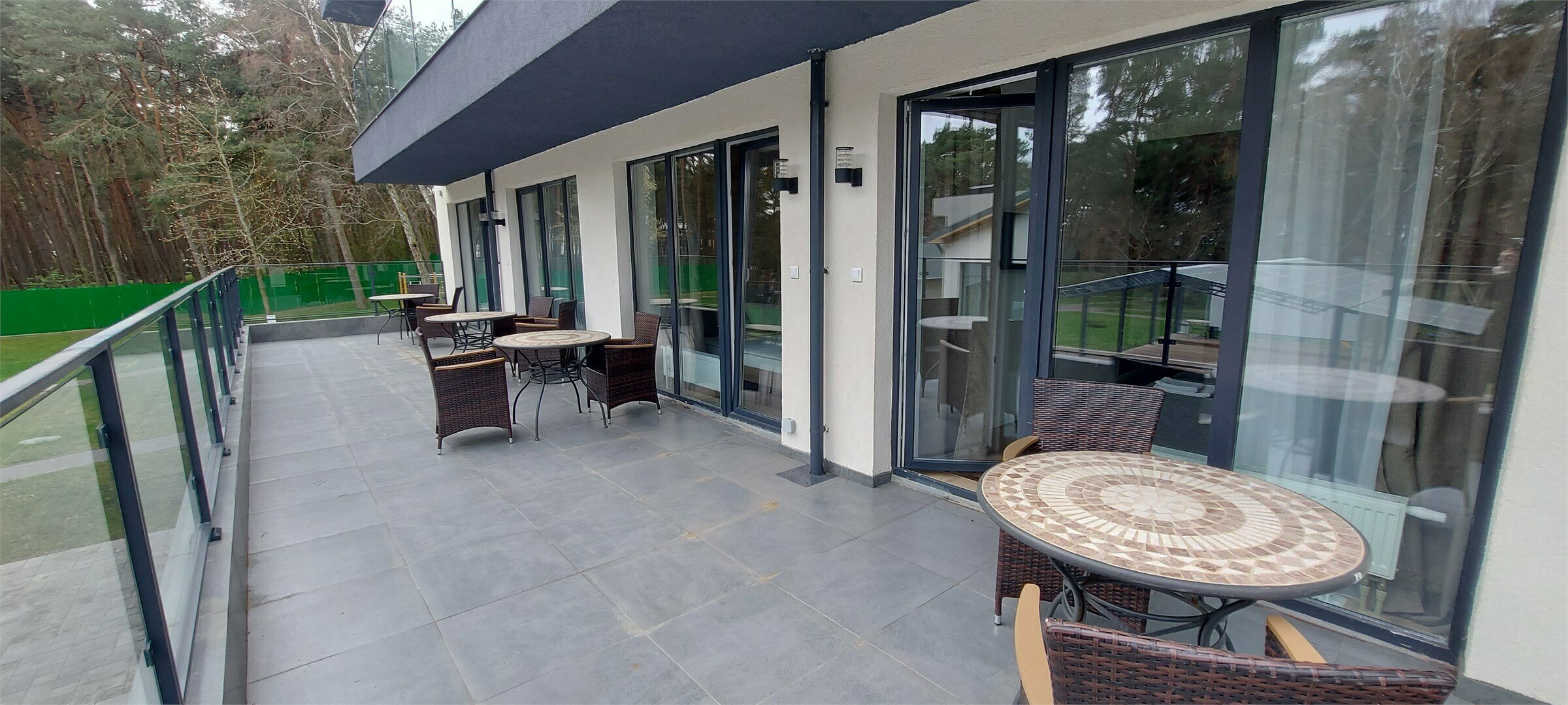 Стандартный Двухместный номер (2 кровати) с общей террасой к.Библиотека