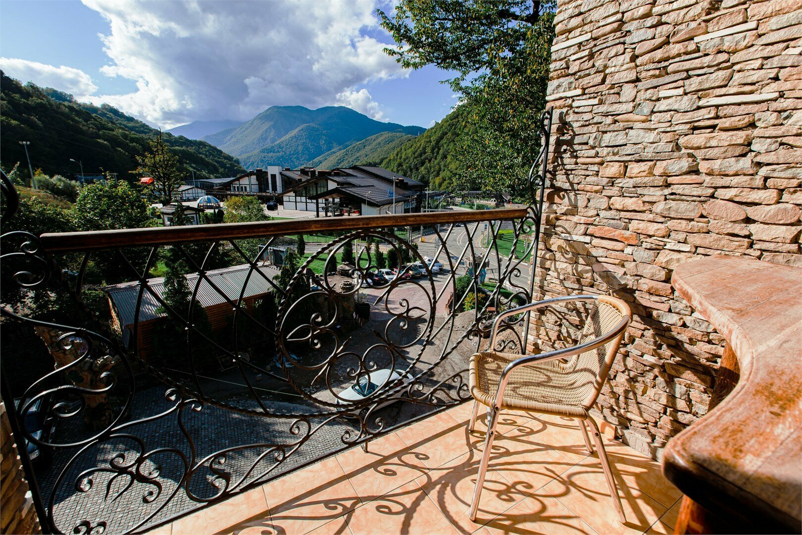 Двухместный номер с 2 отдельными кроватями и балконом