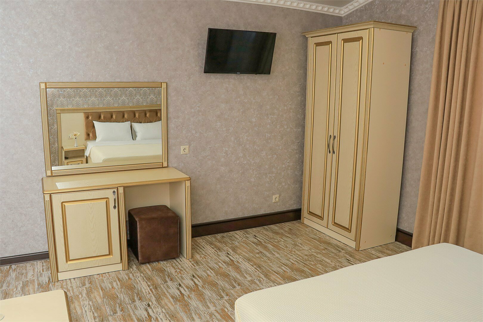 Большой VIP-номер с кухней и панорамным видом