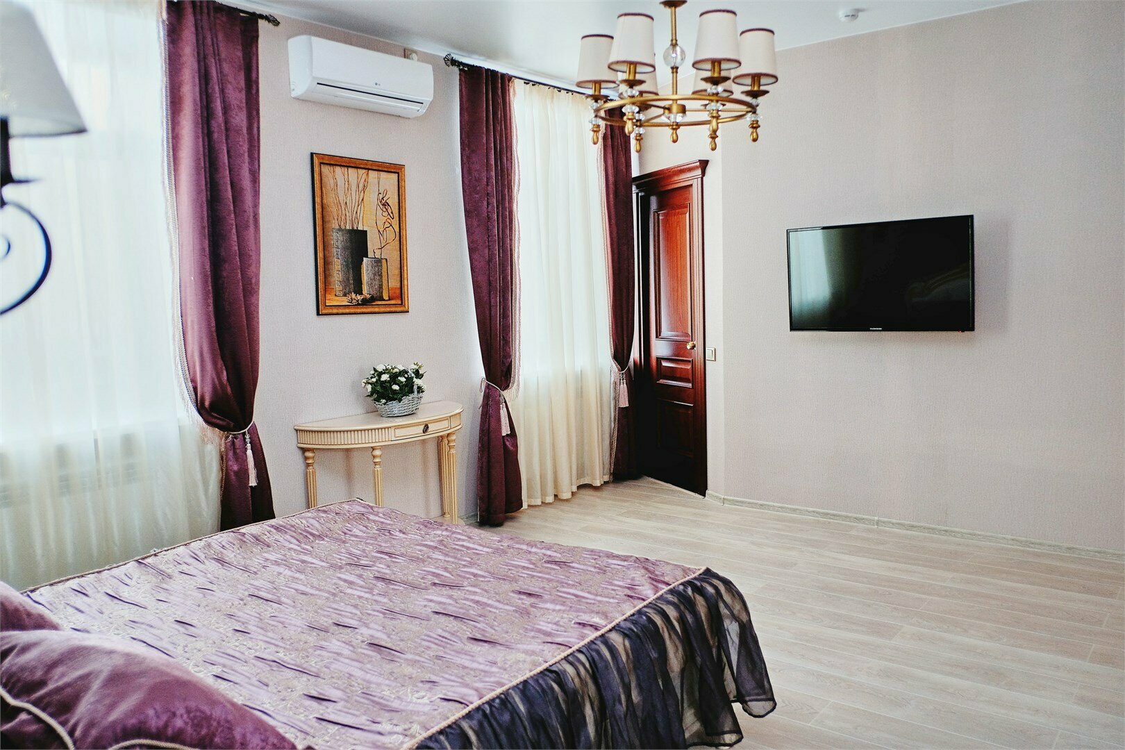 Номер Делюкс