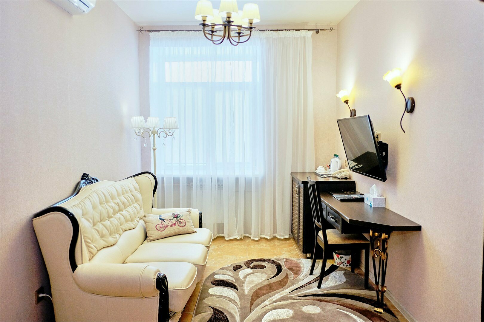 Номер Делюкс