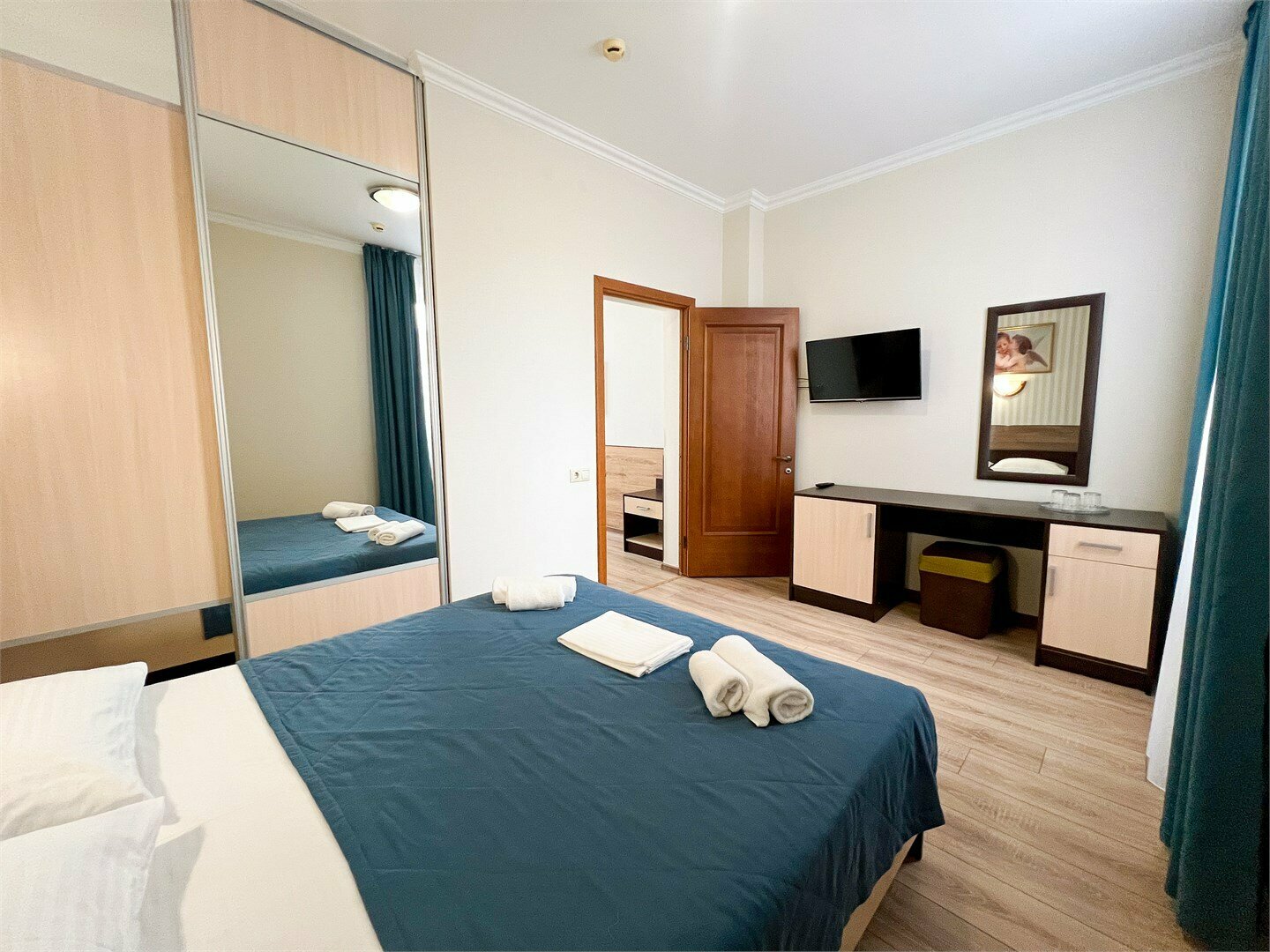 Семейный номер (2x-комнатный 3x-местный номер) без балкона