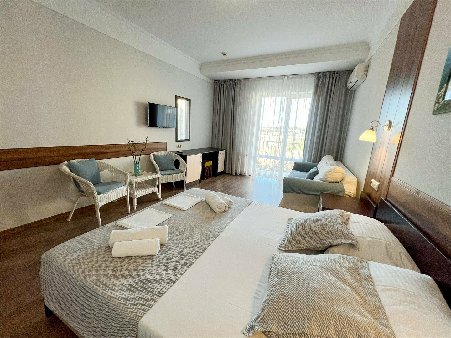 Семейный Плюс (2х-комнатный 4х-местный номер)