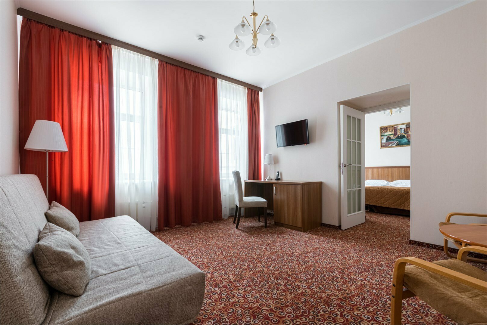 Семейный двухкомнатный с 1 кроватью или 2 отдельными кроватями (с кондиционером)