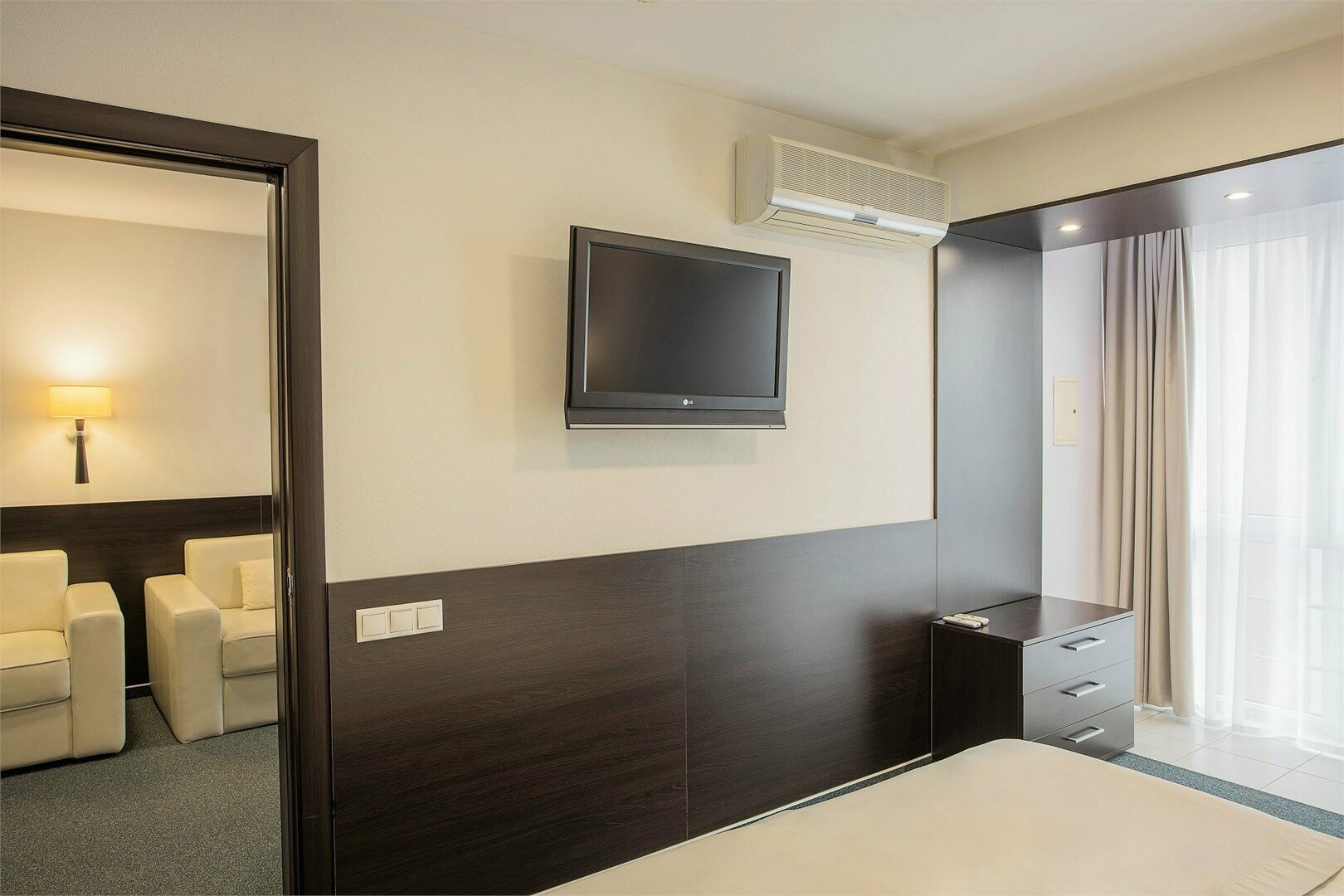 Люкс с кроватью размера «king-size»