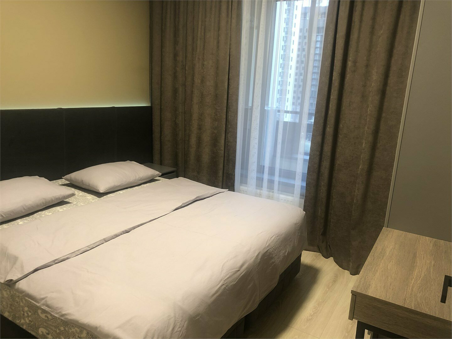 Апартаменты с гостиной и 2 спальнями в ЖК "Savin House"