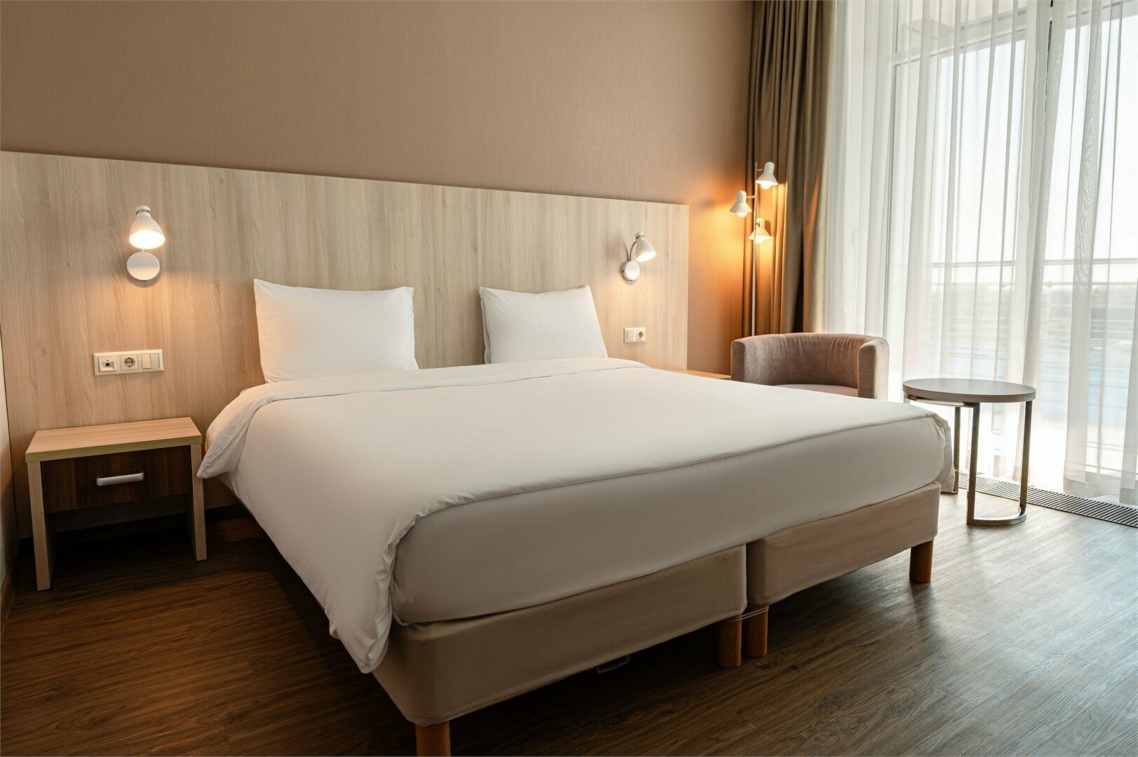 Стандарт с большой кроватью и видом на море