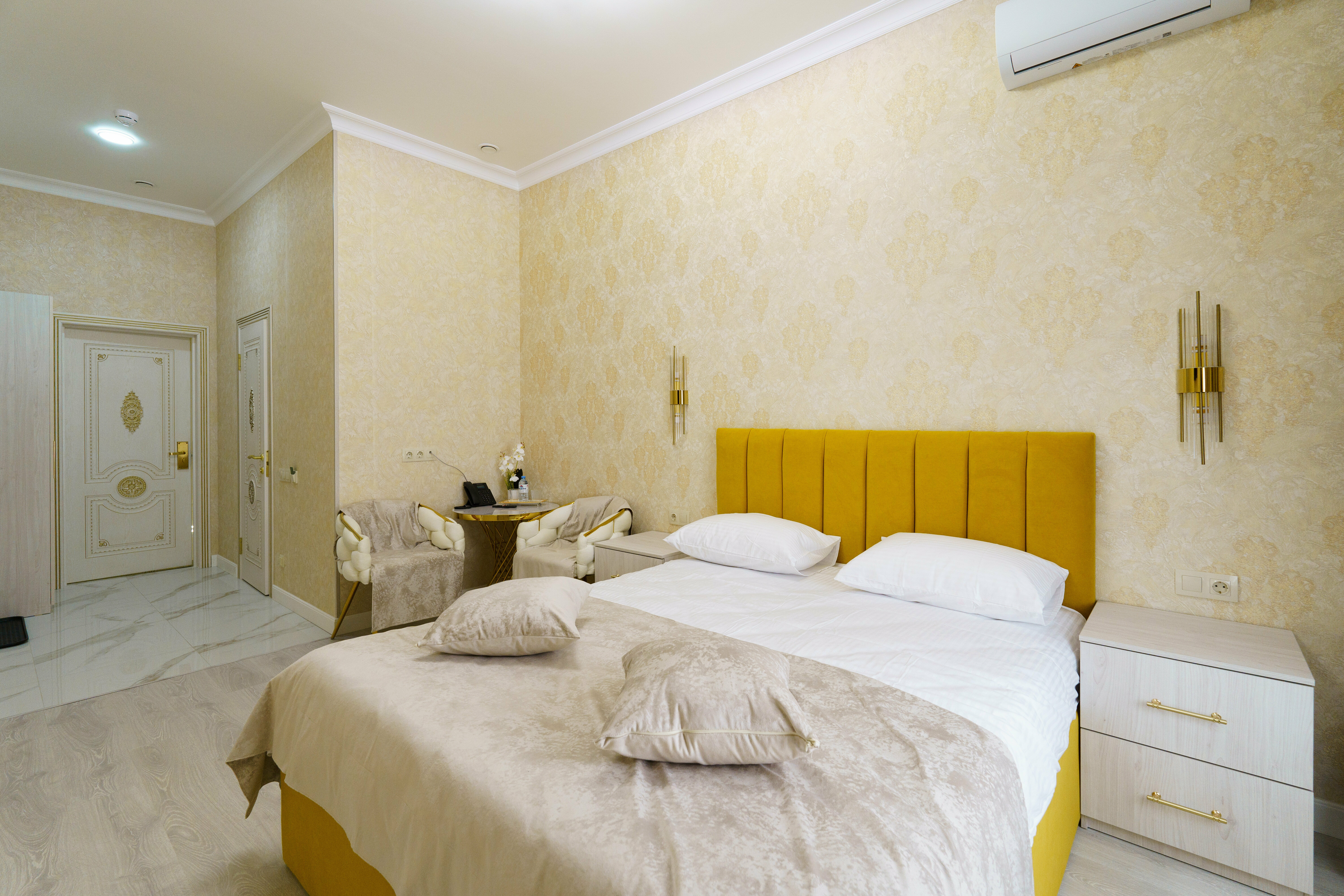 Номер Делюкс