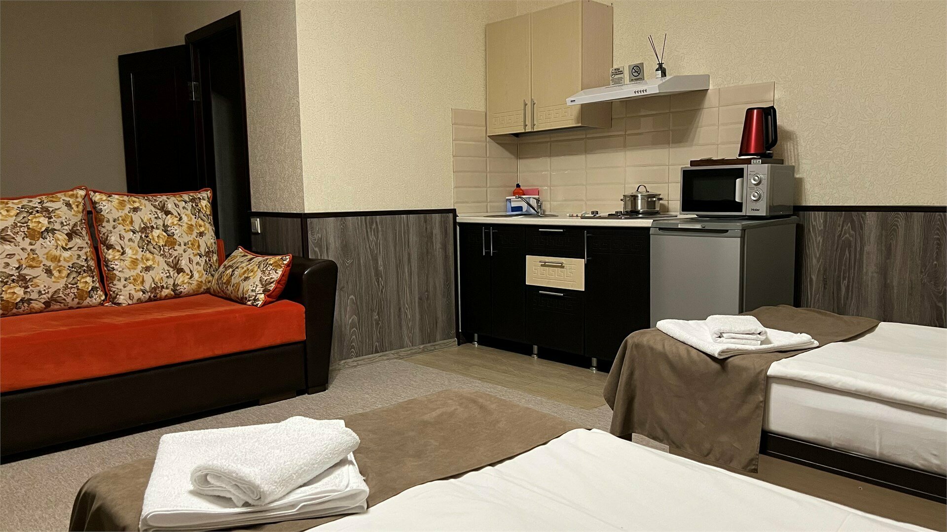 Студия четырехместная