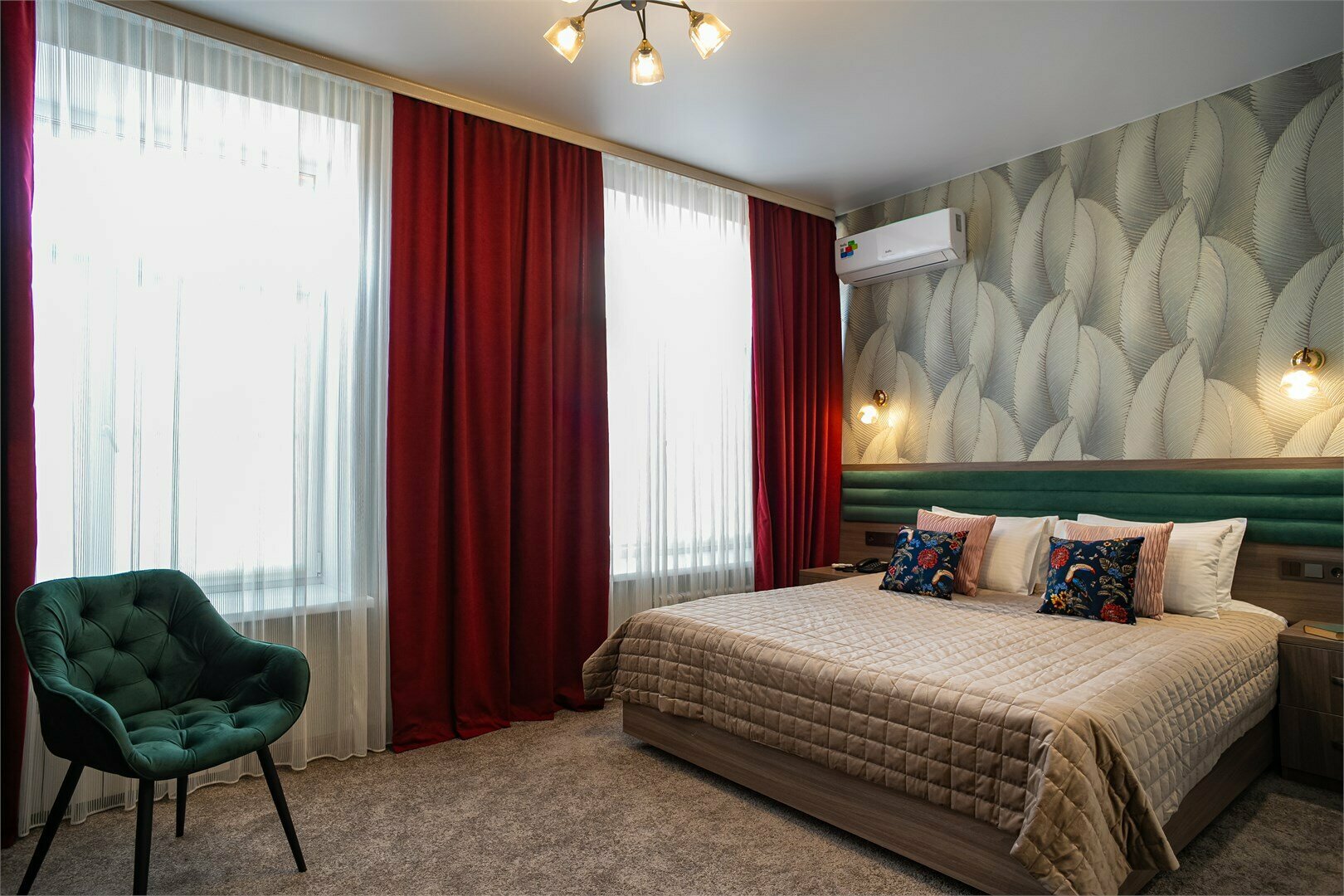 Полулюкс с 1 двуспальной кроватью