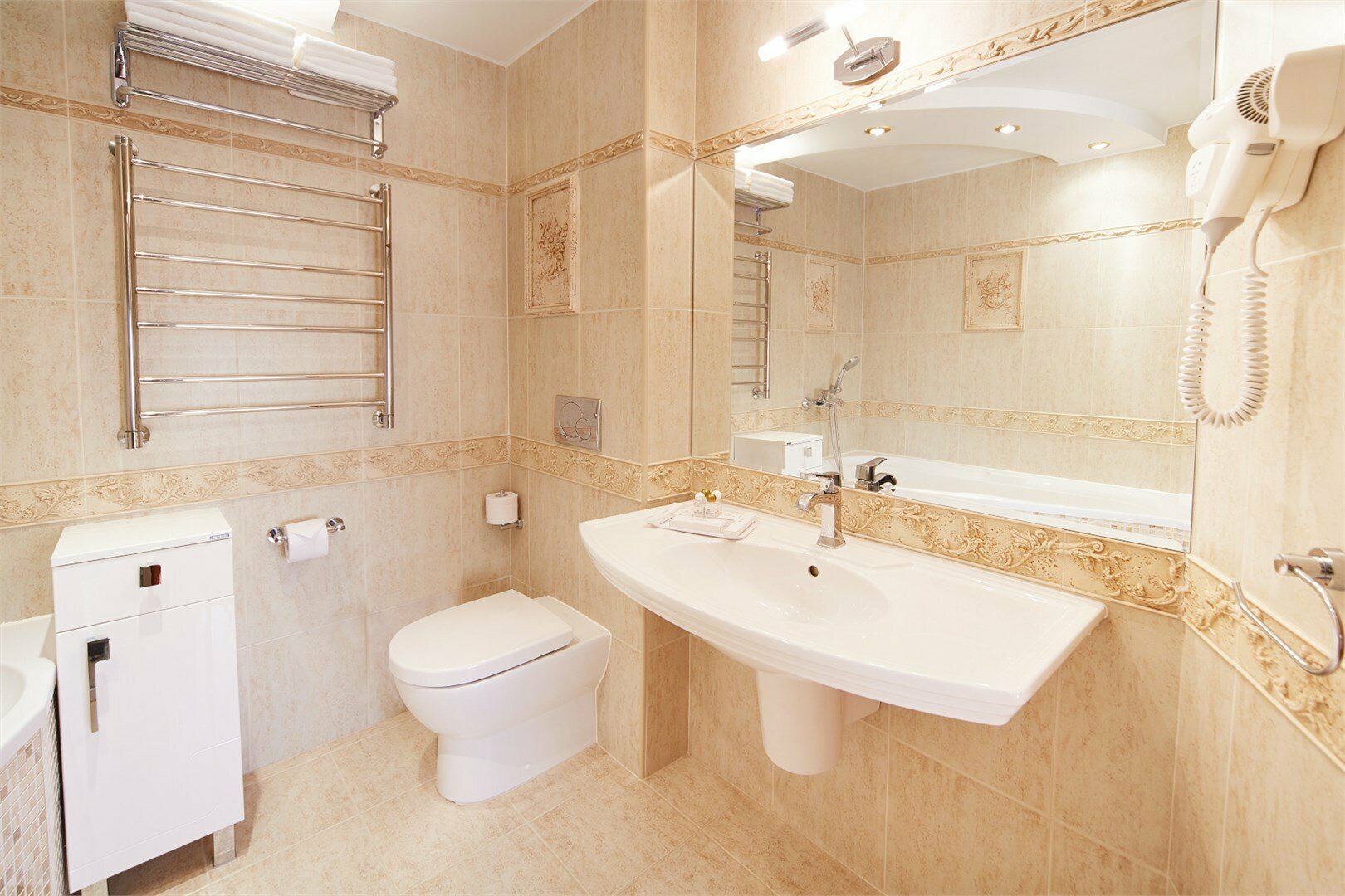 Улучшенный Люкс