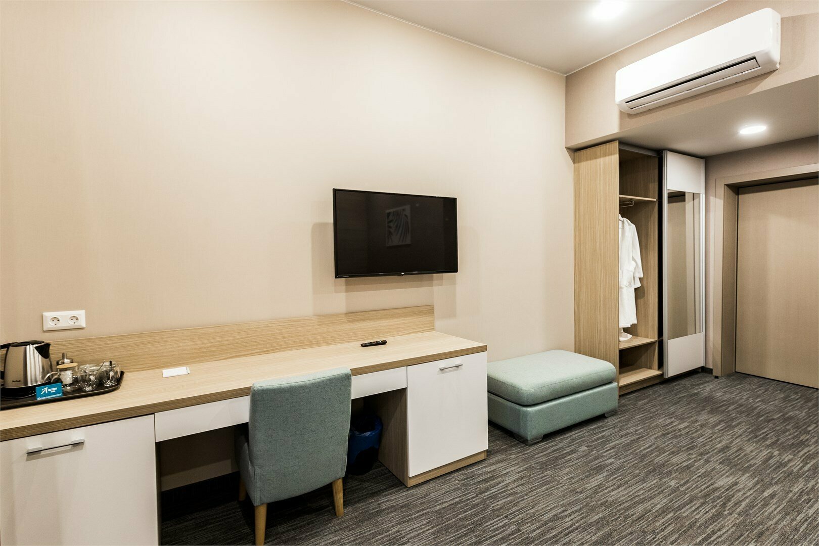 Улучшенный стандарт с 2-мя раздельными кроватями