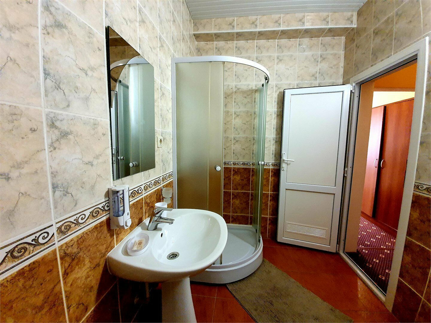 Семейный номер с балконом № 34