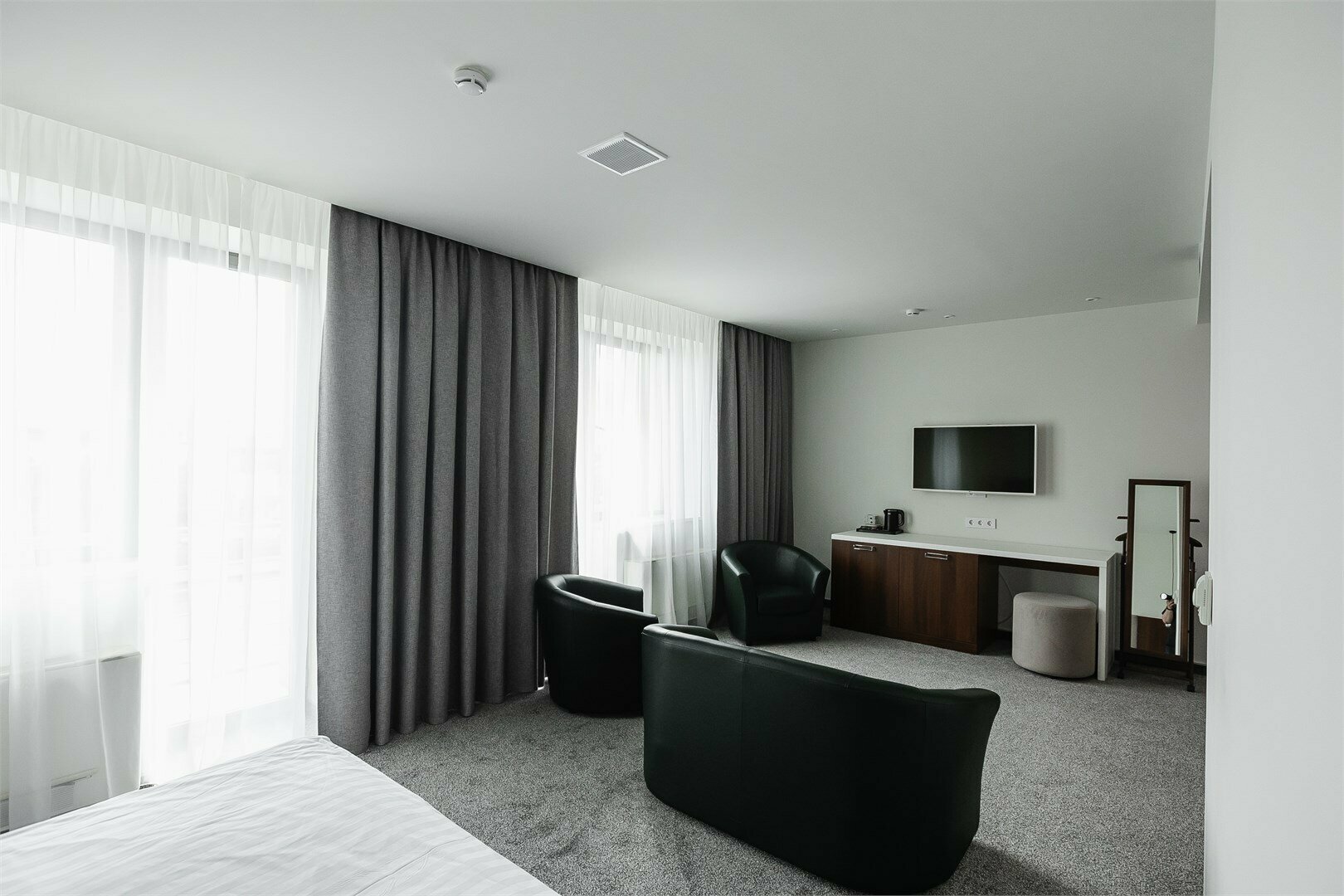 Полулюкс с видом на канал