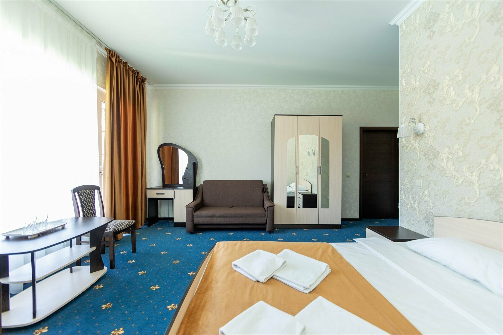 Стандарт с балконом