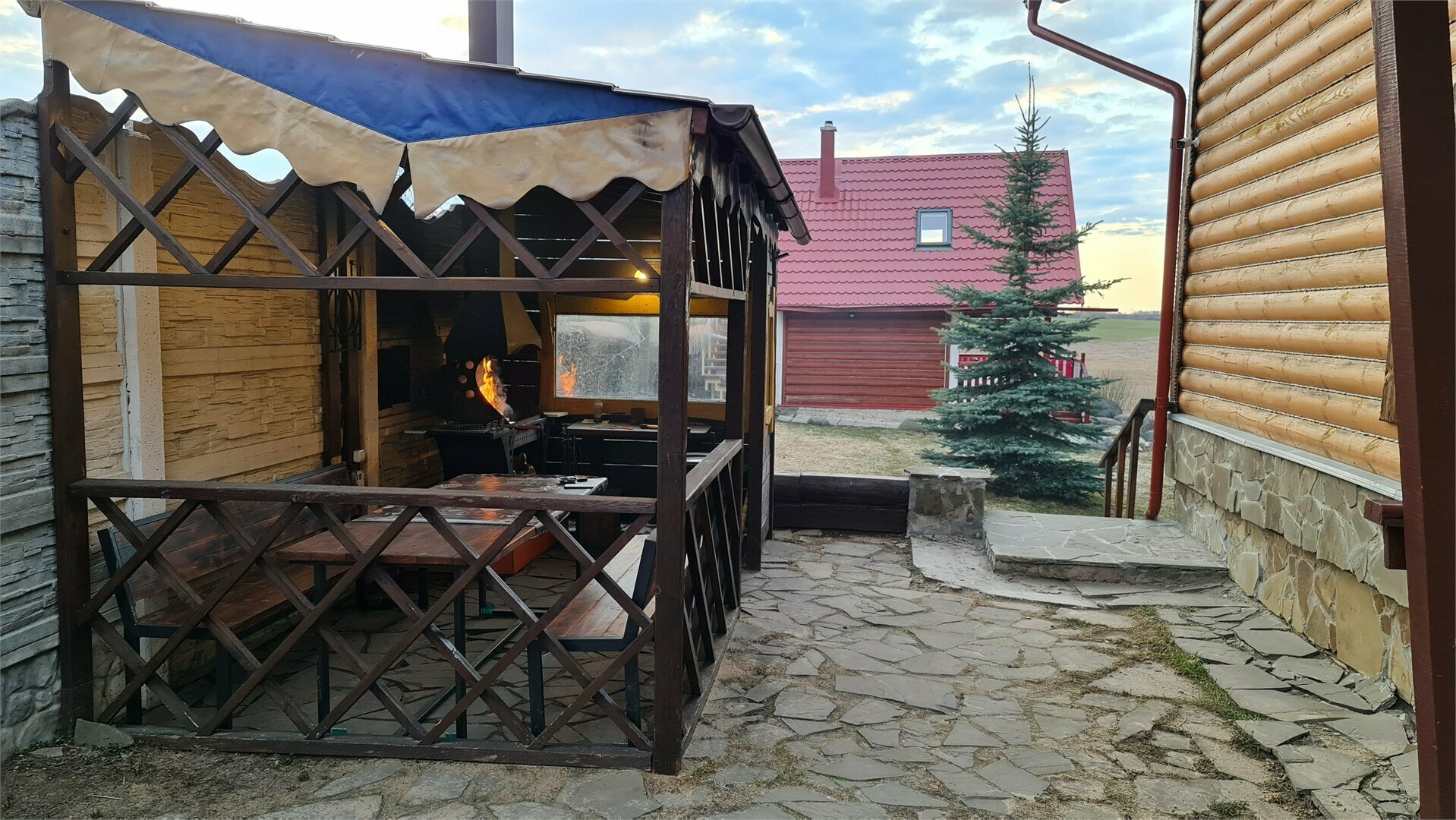 Двухуровневые аппартаменты ПОЛУЛЮКС