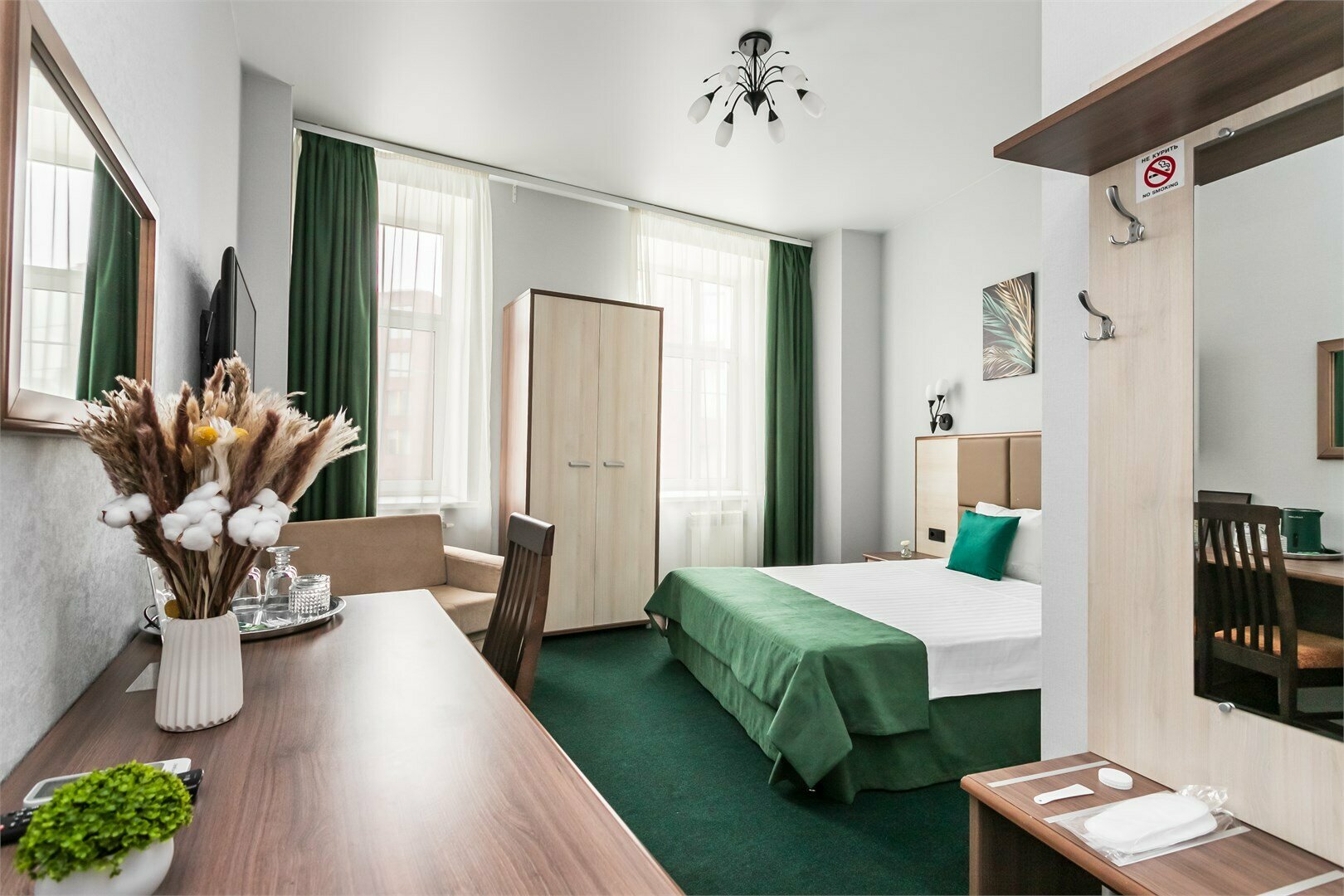 Улучшенный номер с кроватью размера «king-size»