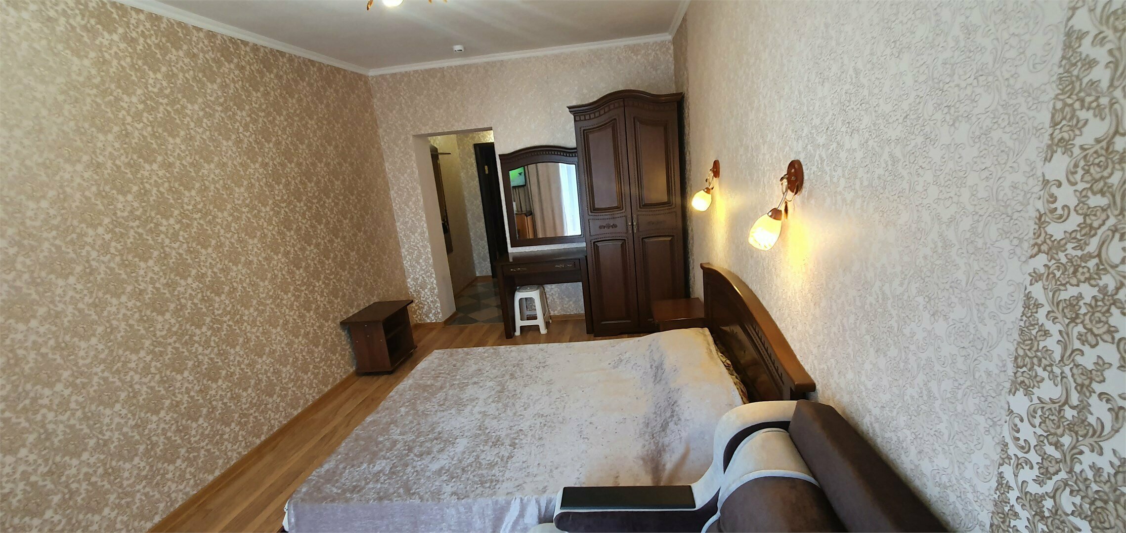 ПОЛУЛЮКС 3-МЕСТНЫЙ