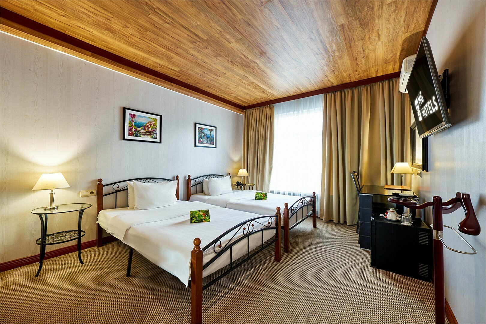 Супериор с двумя раздельными кроватями