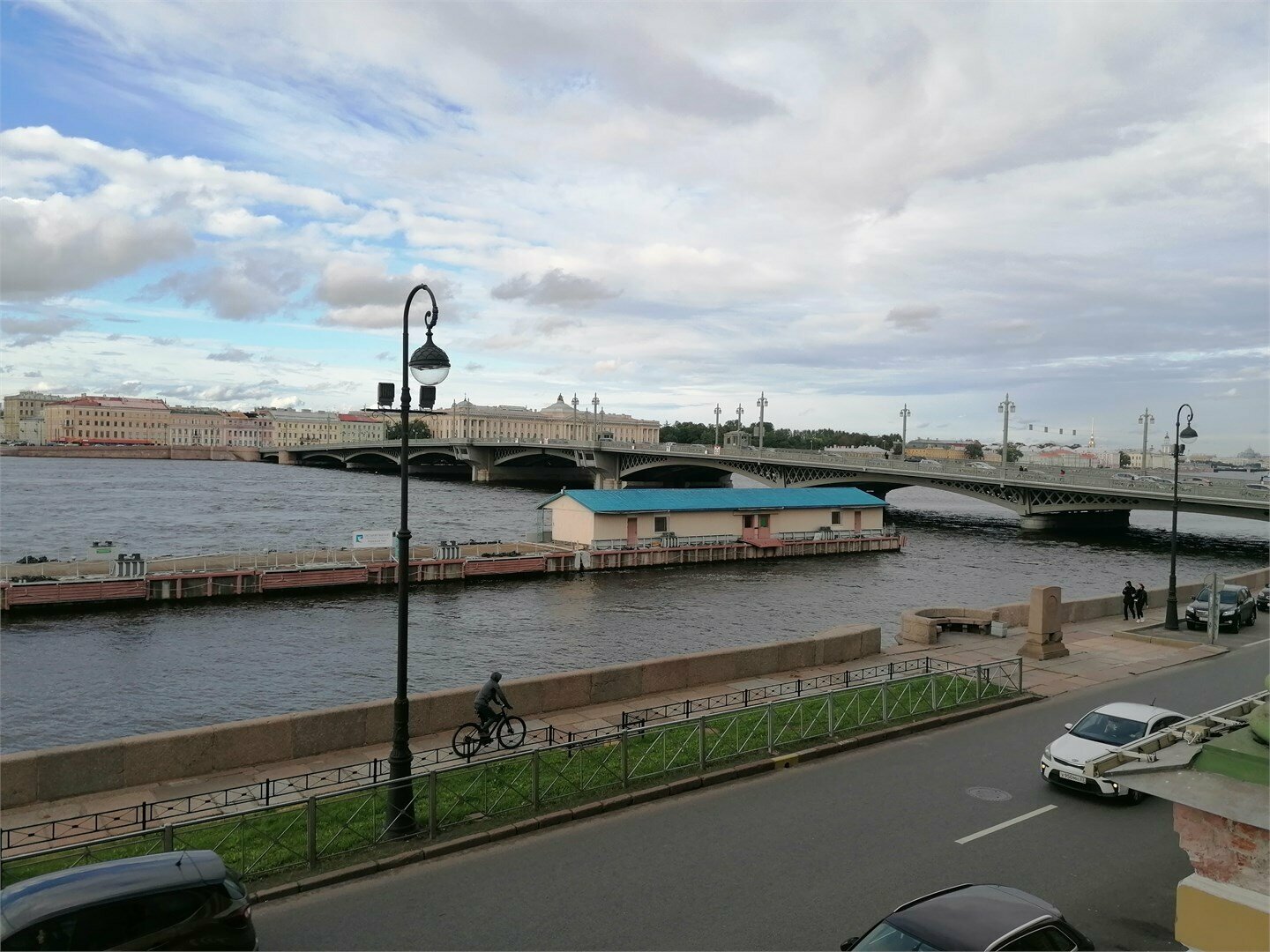 Категория 1 (Апартаменты с видом на Неву)