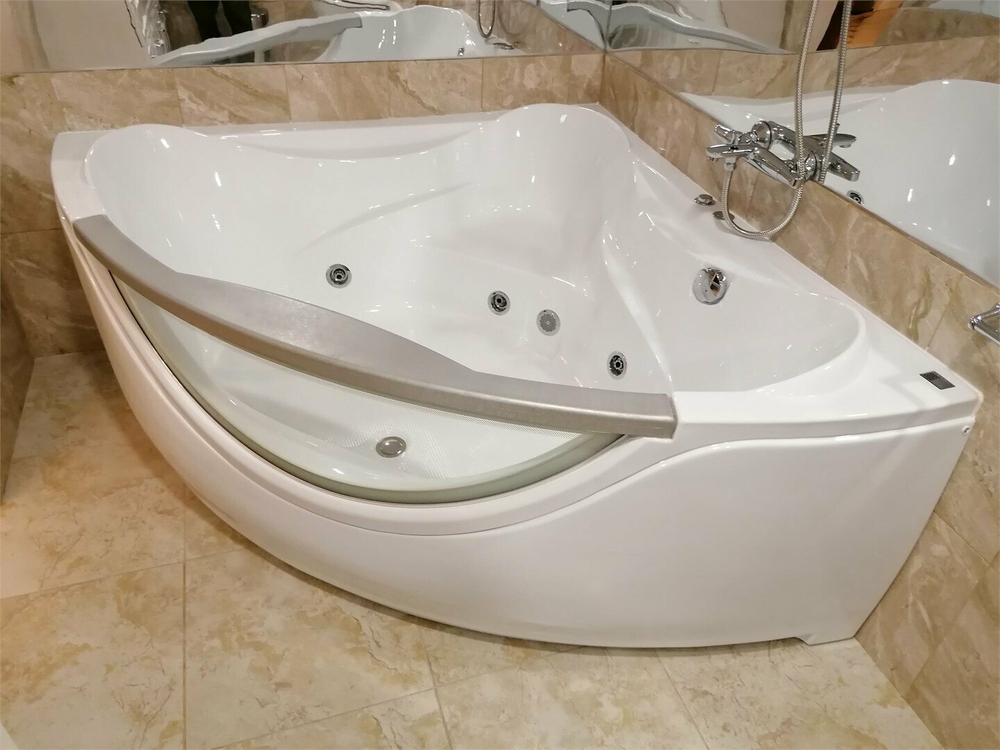 Категория 1 (Апартаменты с видом на Неву)