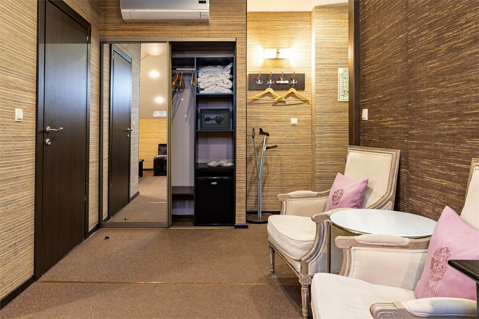 Студия на мансардном этаже