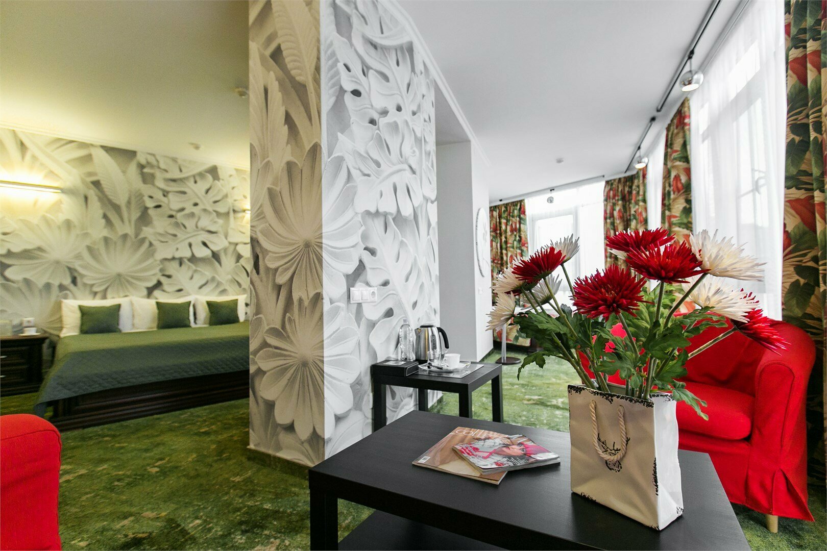 ДЕЛЮКС С ДВУМЯ КРОВАТЯМИ