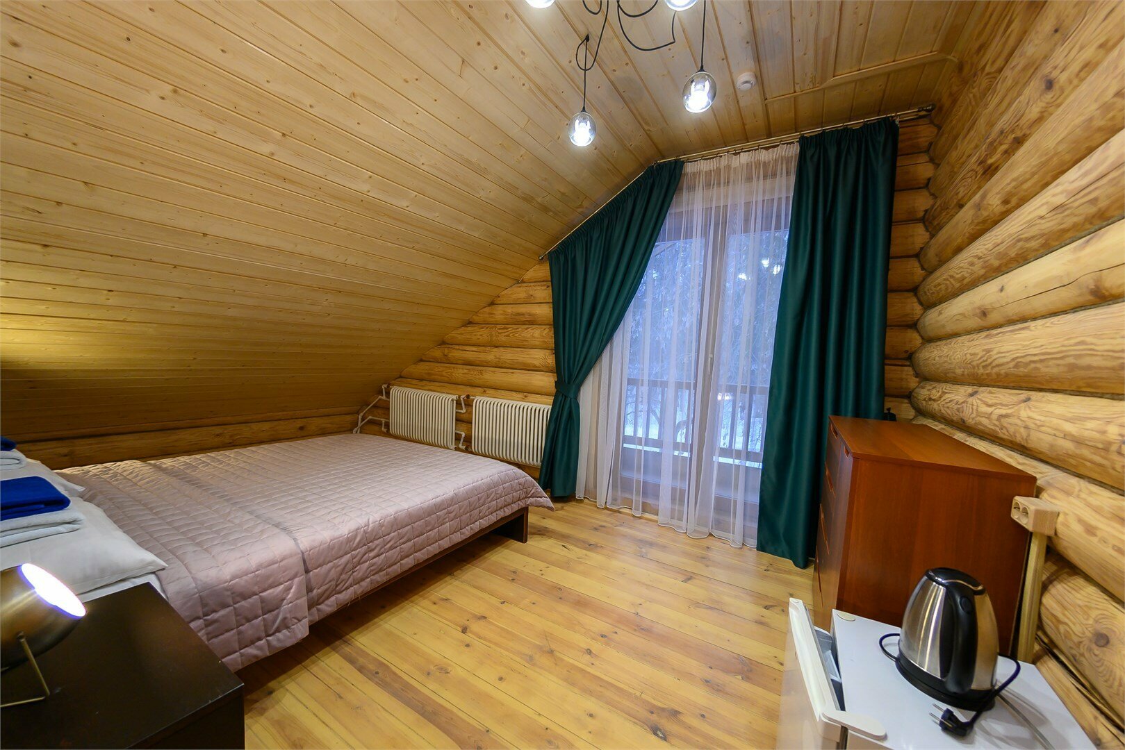 Трехкомнатный номер в деревянном корпусе Изба