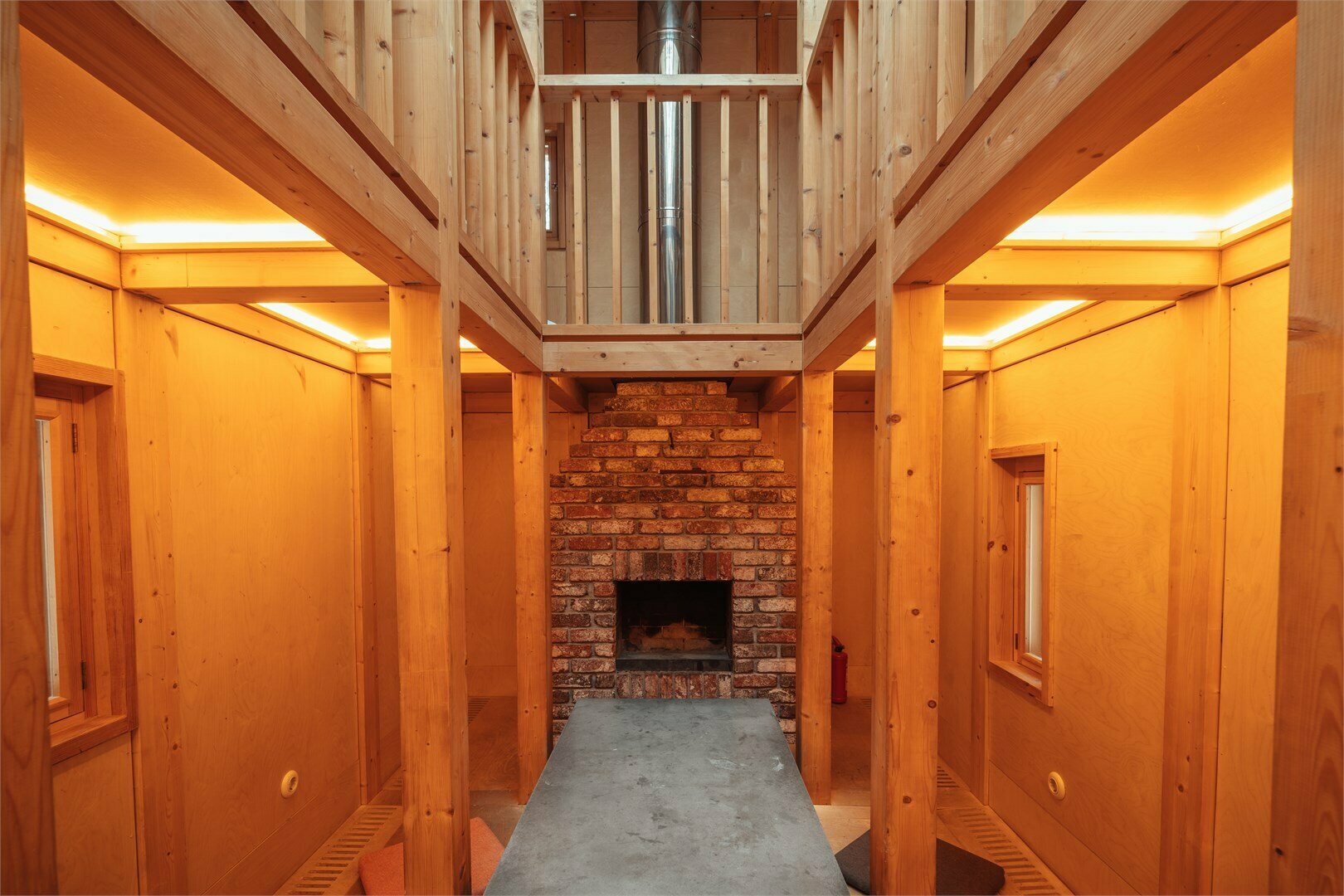 арт-дом  «Вилла ПО-2», авторы Александр Бродский, Антон Тимофеев