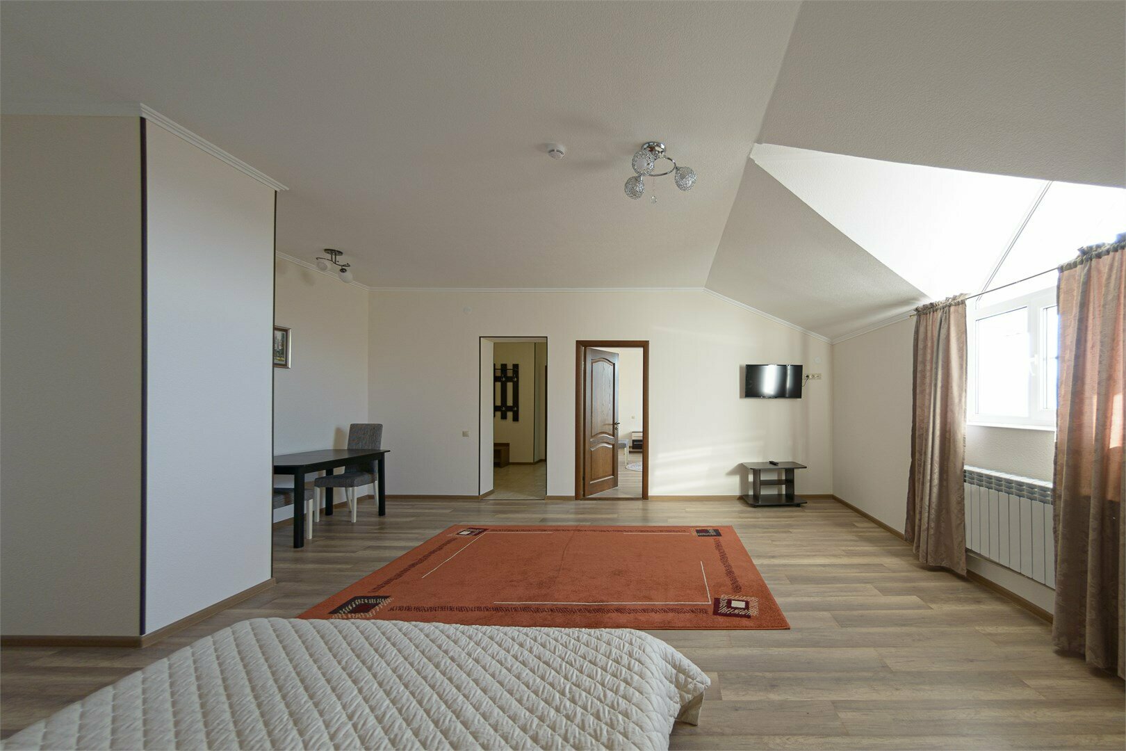 Полулюкс двухкомнатный 401