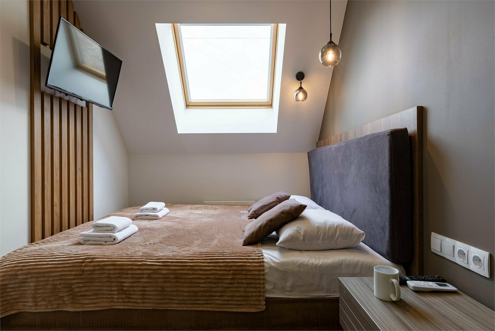 Студия Комфорт Мансарда