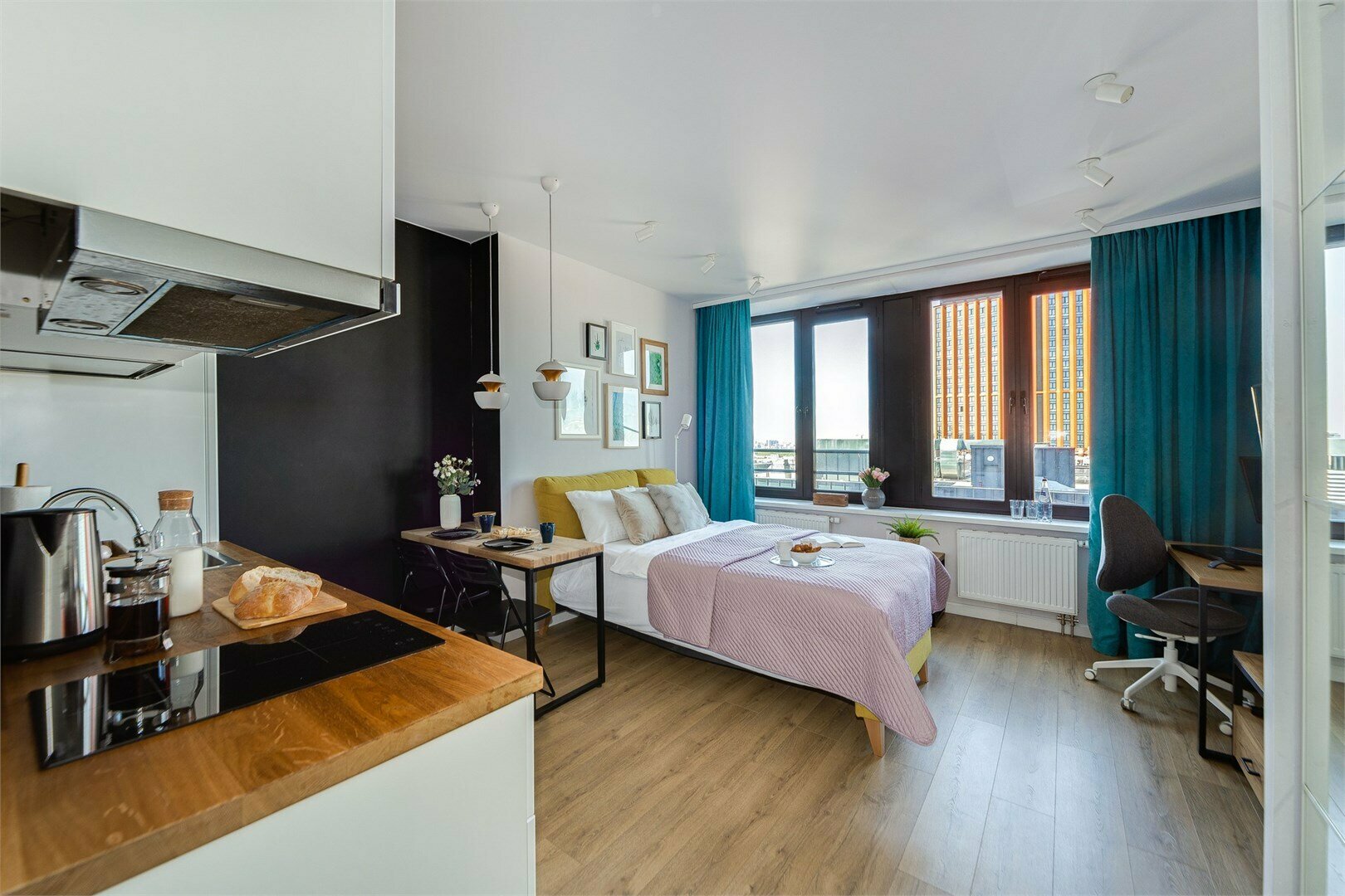 Aquamarine - 3х местные делюкс апартаменты в "Савеловский-Сити" (24 этаж)