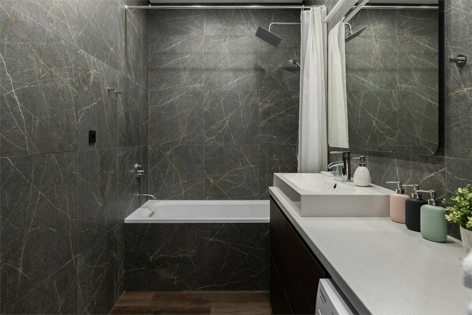 Blueberry Night 3-местные премиум апартаменты в "Савеловский-Сити" (14 этаж)