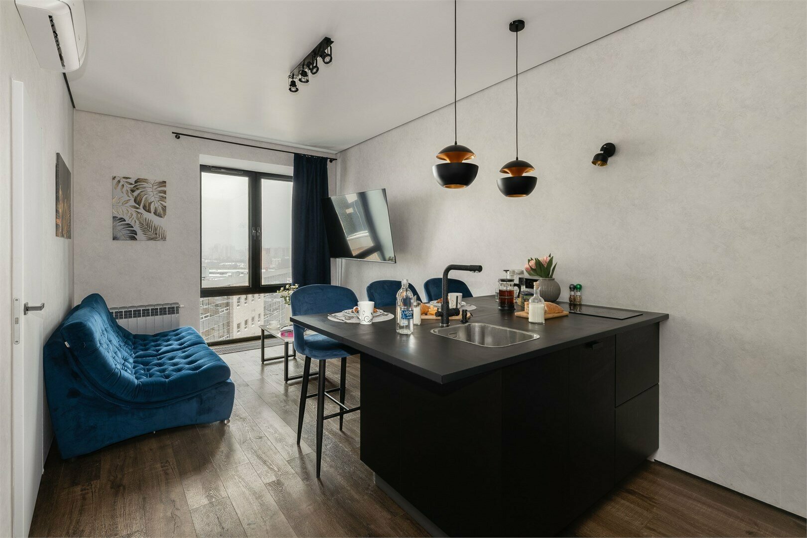 Blueberry Night 3-местные премиум апартаменты в "Савеловский-Сити" (14 этаж)