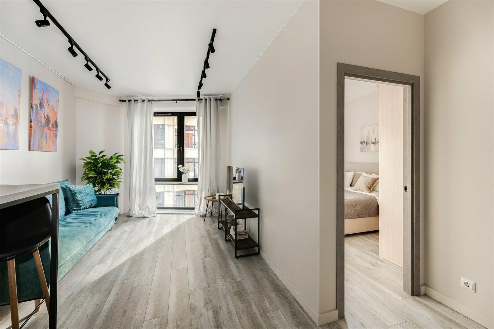 Ivory 4х местные премиум апартаменты в "Савеловский-Сити" (10 этаж)