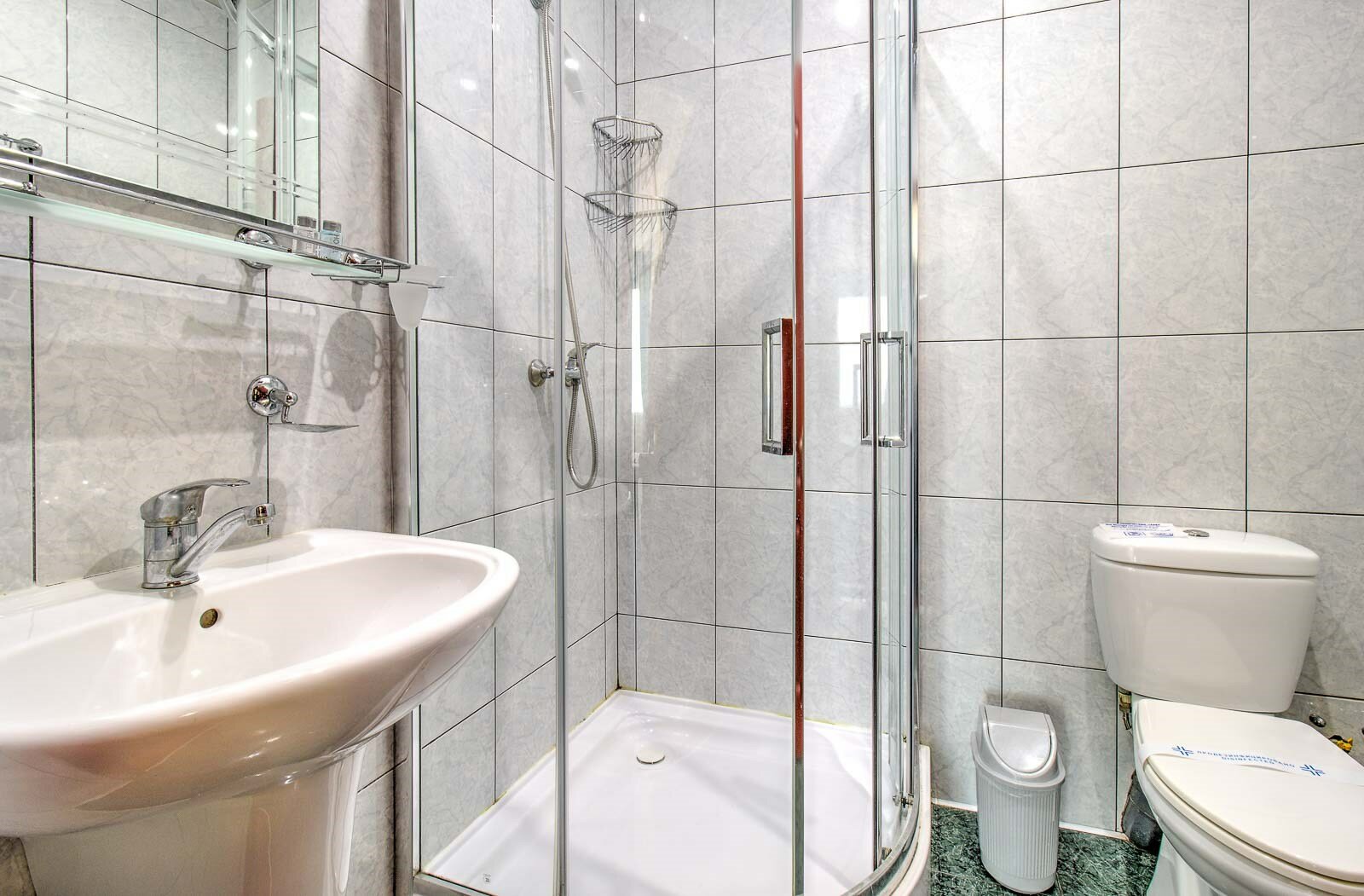 Стандарт А вид на зеленую зону с балконом