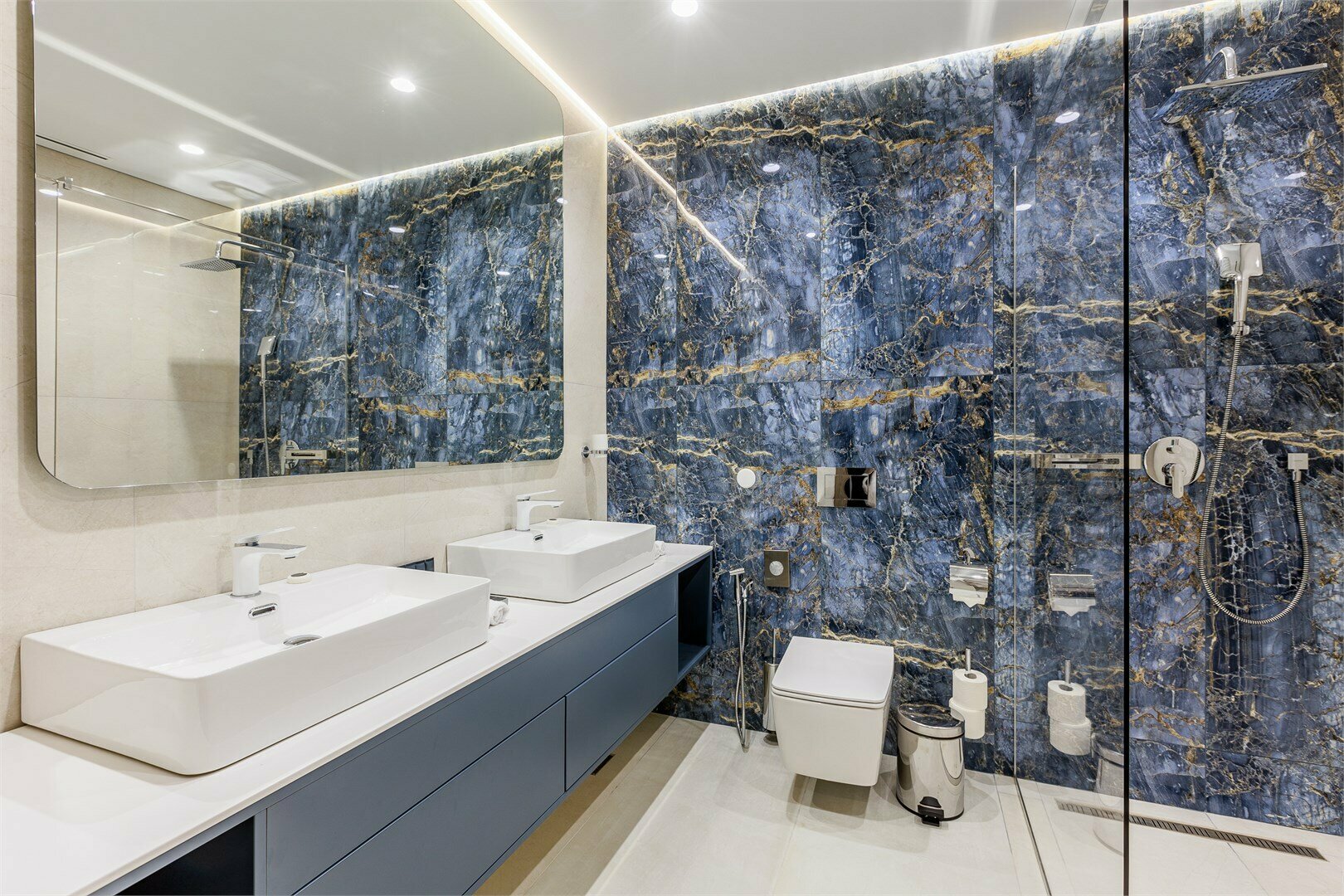 Делюкс семейный с террасой