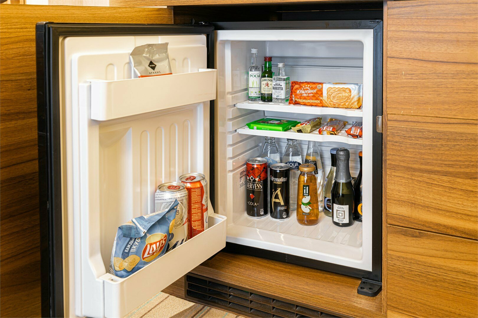 Люкс с панорамным видом на парк и пруд