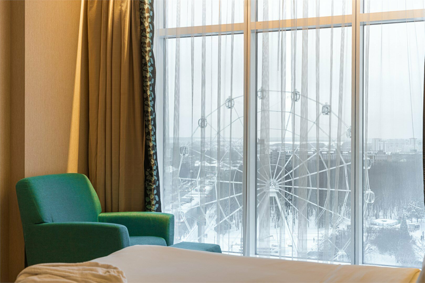 Апартаменты с панорамным видом на парк и пруд