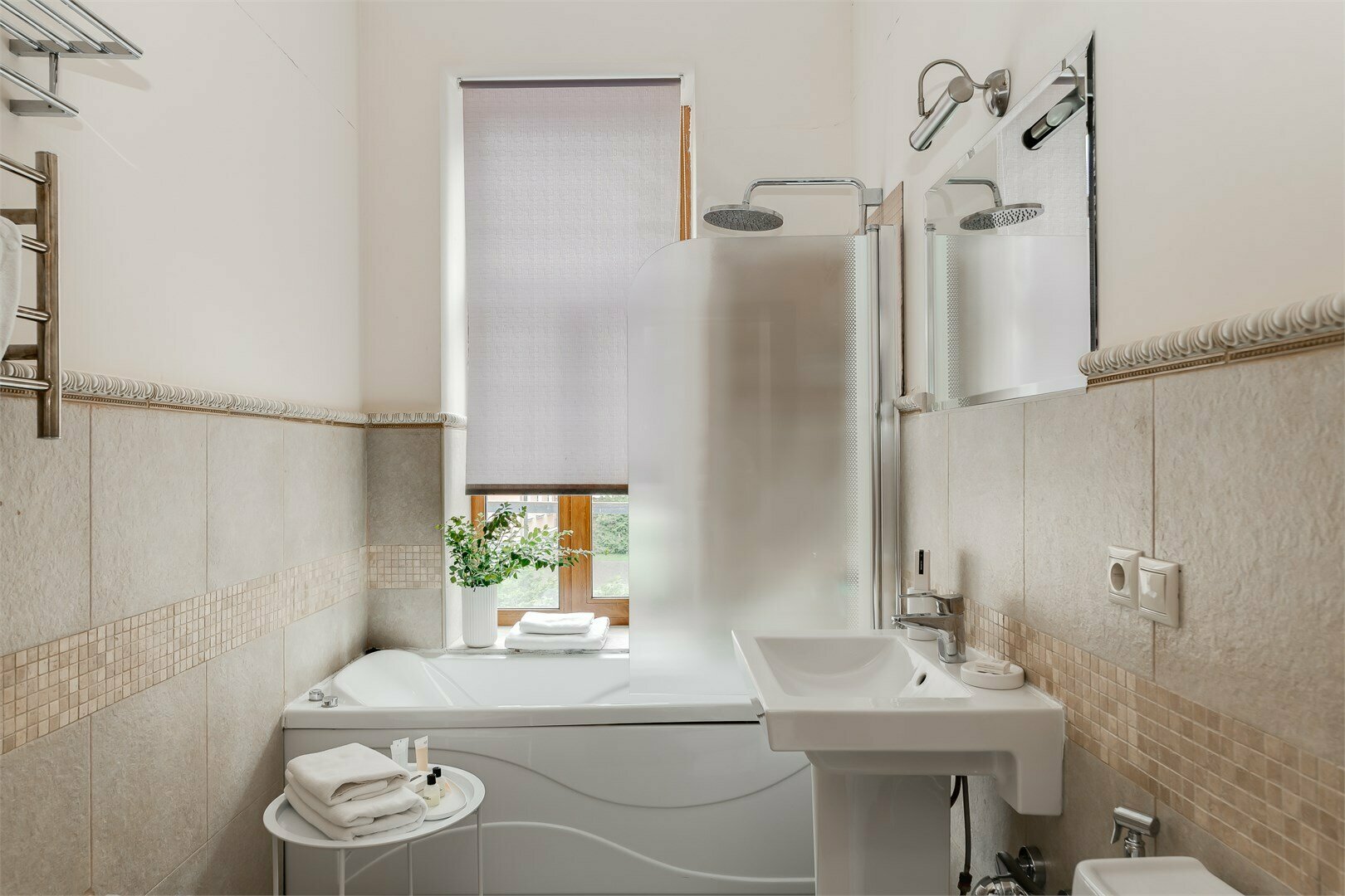 Улучшенный номер с кроватью размера «king-size»