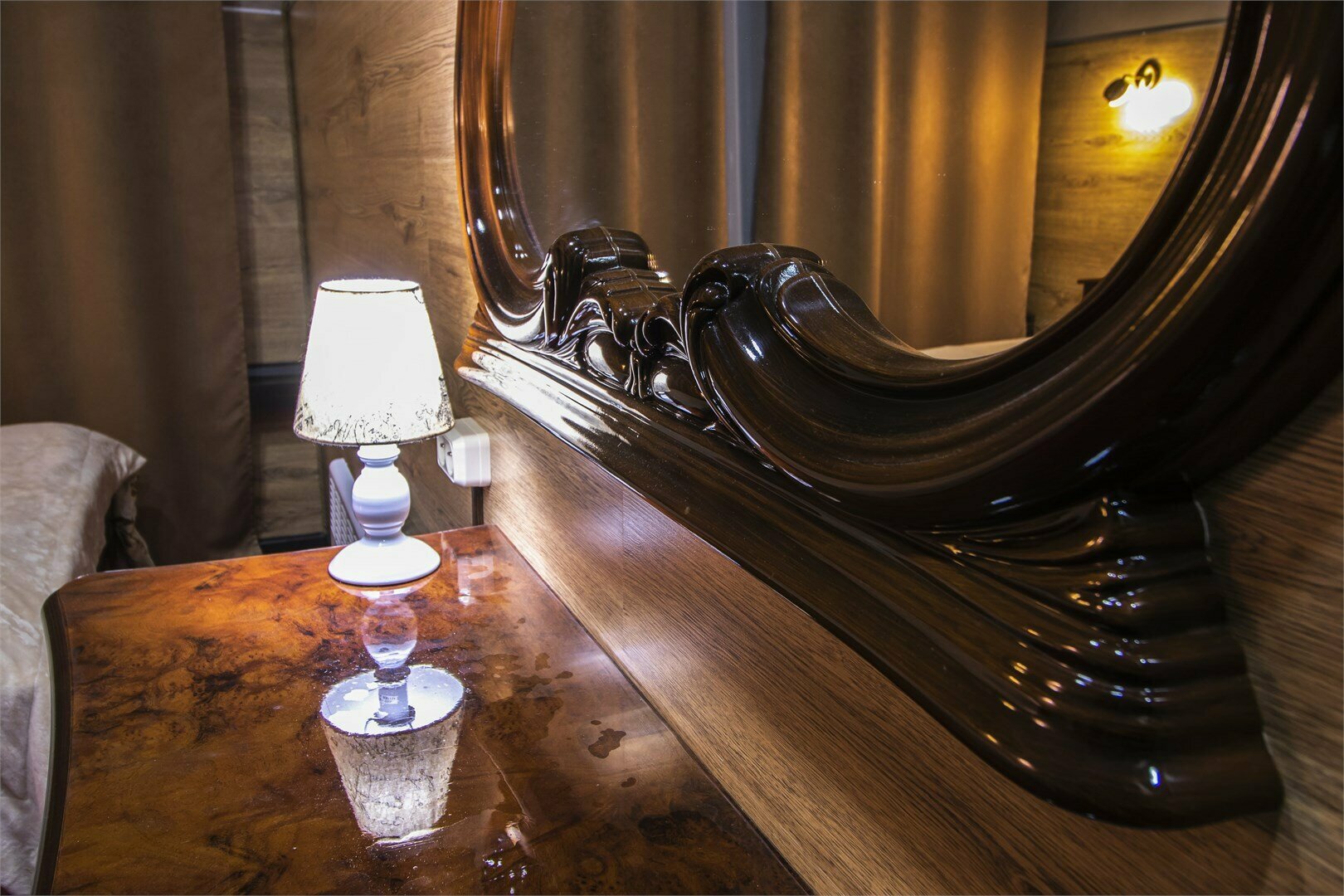 Двухместный улучшенный номер с видом из окна