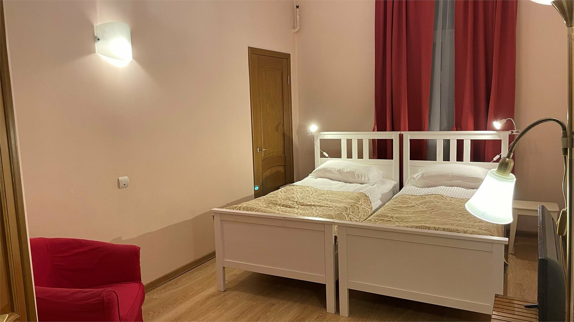 Бюджетный двухместный номер с 2 отдельными кроватями