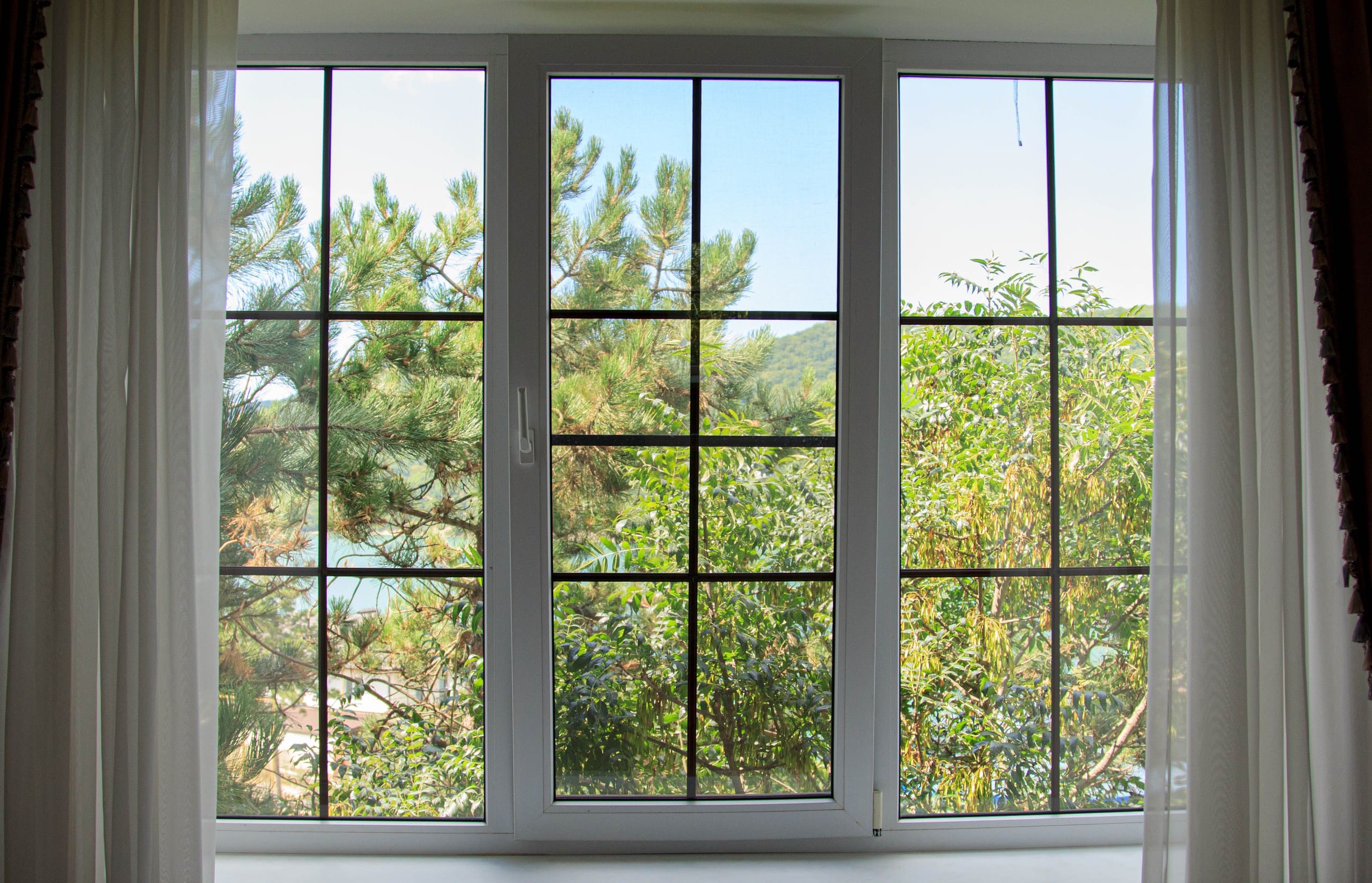 Люкс 2-х комнатный с балконом, вид на озеро и лес (2-3 этаж), до 4-х гостей