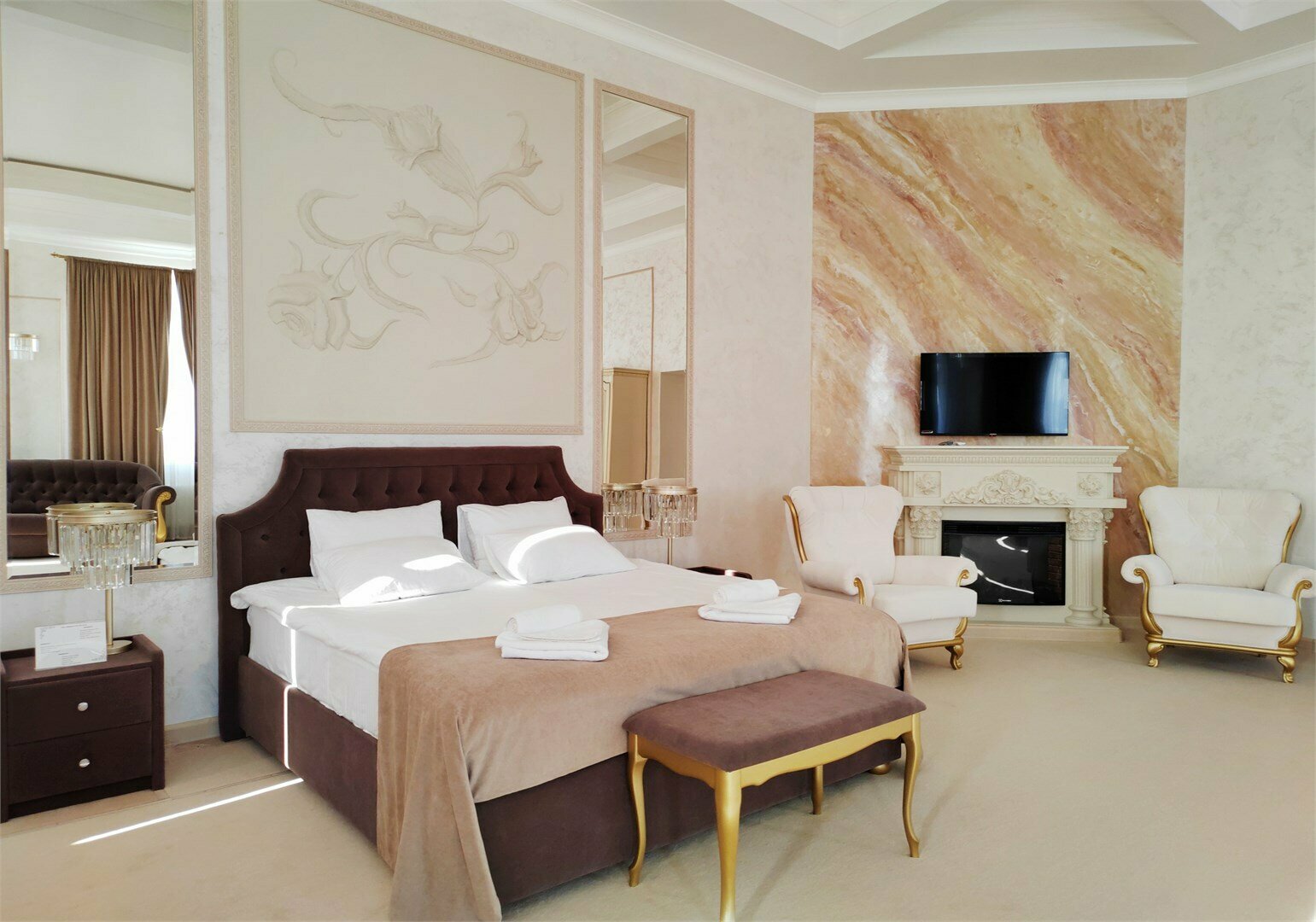 Улучшенный люкс