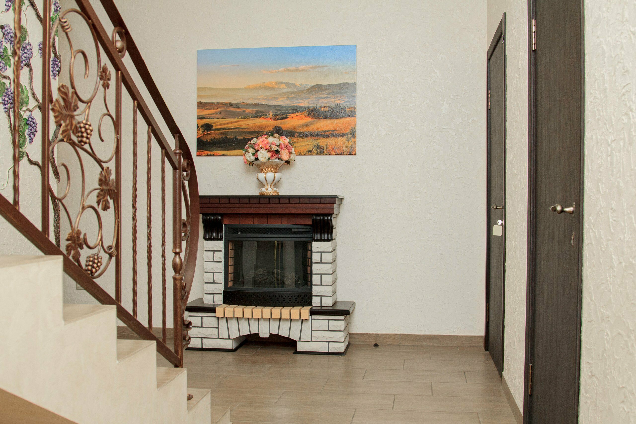 Полулюкс "Эстет" 2-х комнатный с балконом, вид на озеро и лес (2 этаж), до 4-х гостей