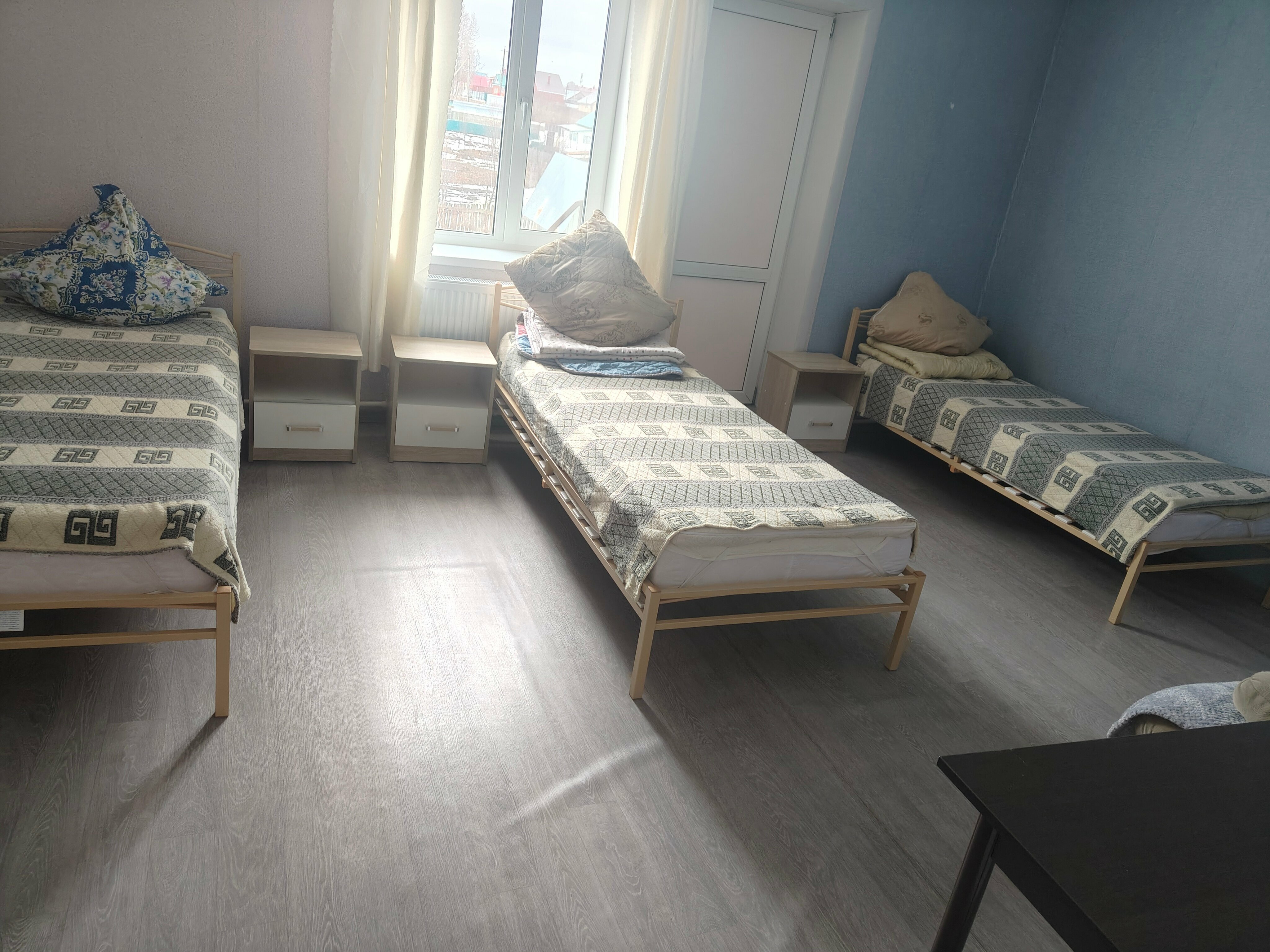 большой дом с 6 комнатами для краткосрочного проживания