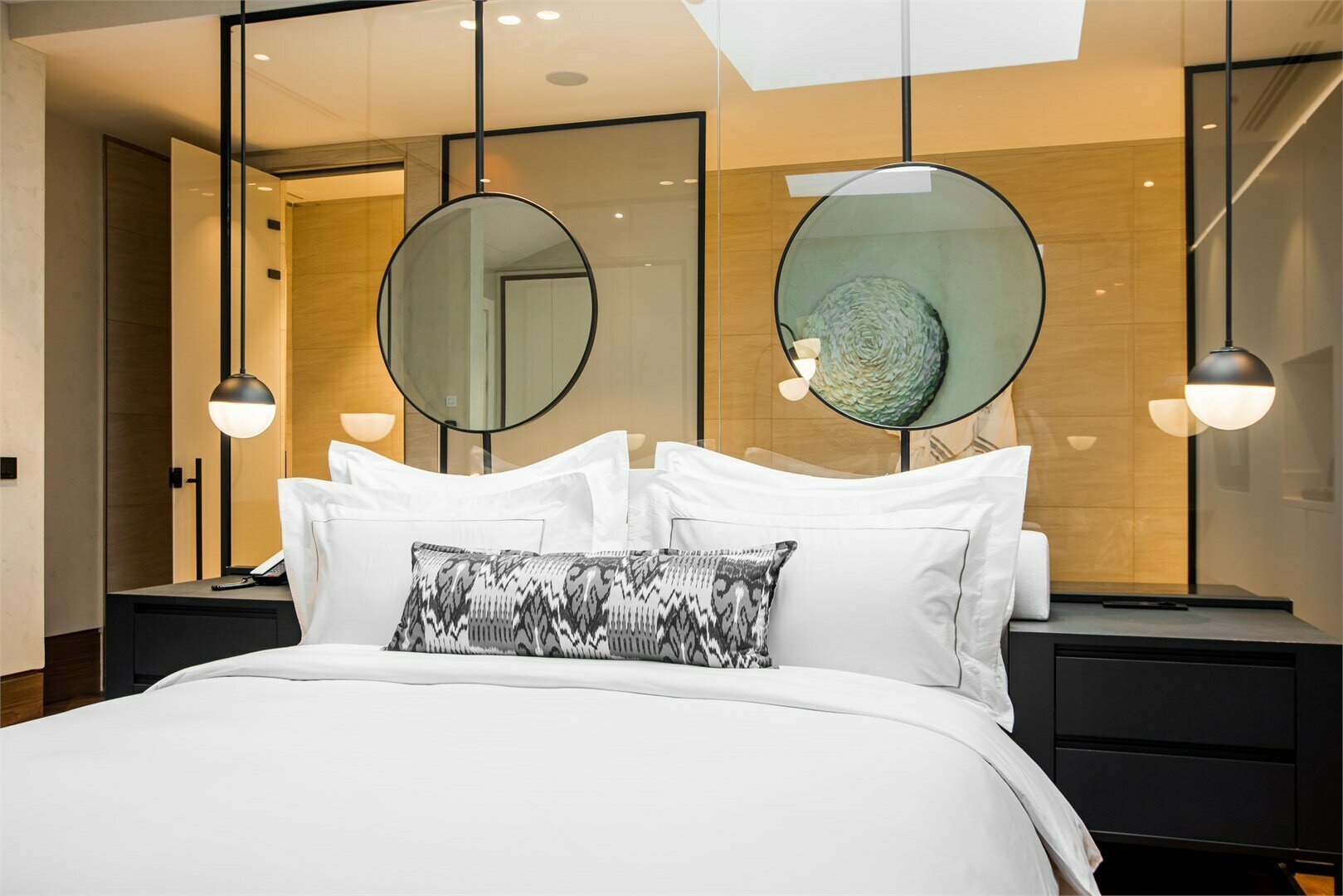 Мансардный люкс