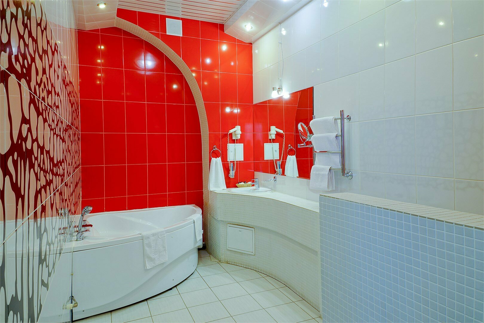 Джуниор Сьют